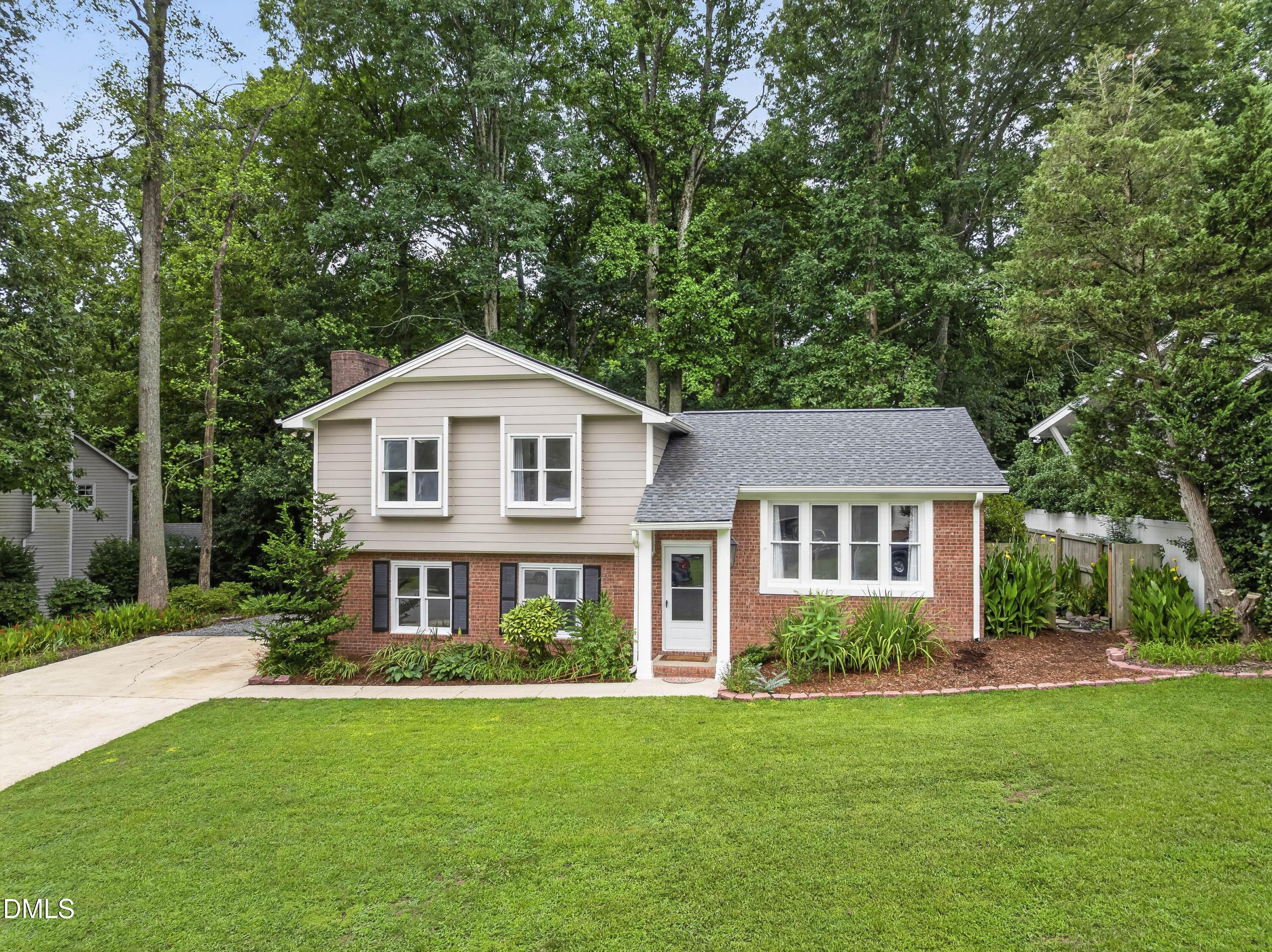 Pinewood Dr, Apex, NC 27502