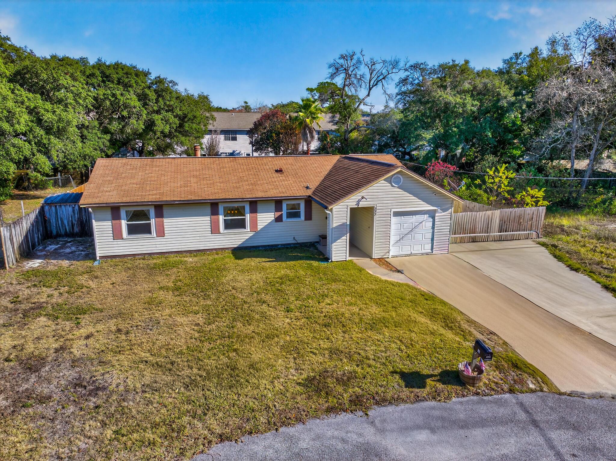 Lisette Ct, Fort Walton Beach, FL 32547