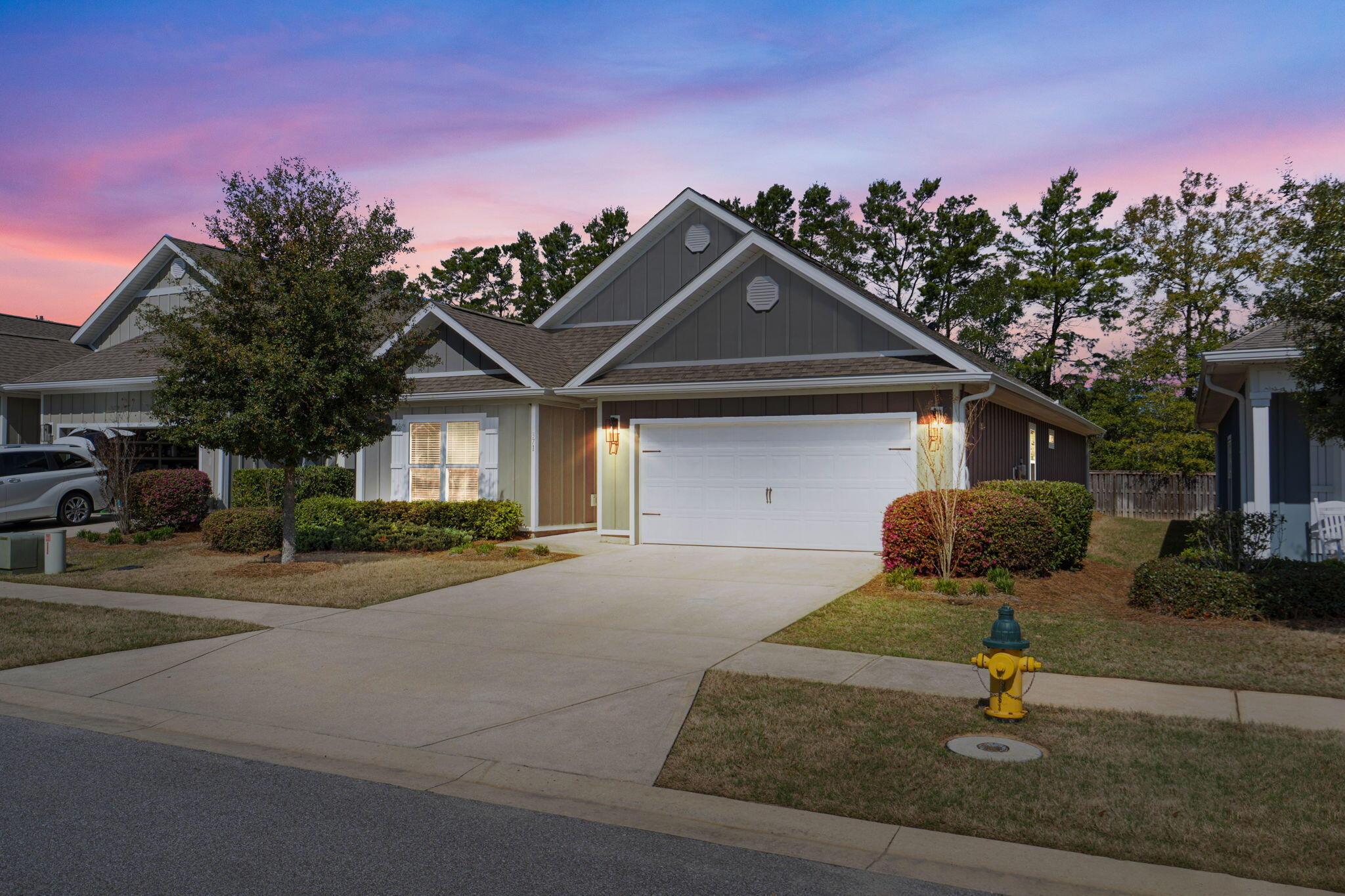 Lightning Bug Ln, Freeport, FL 32439