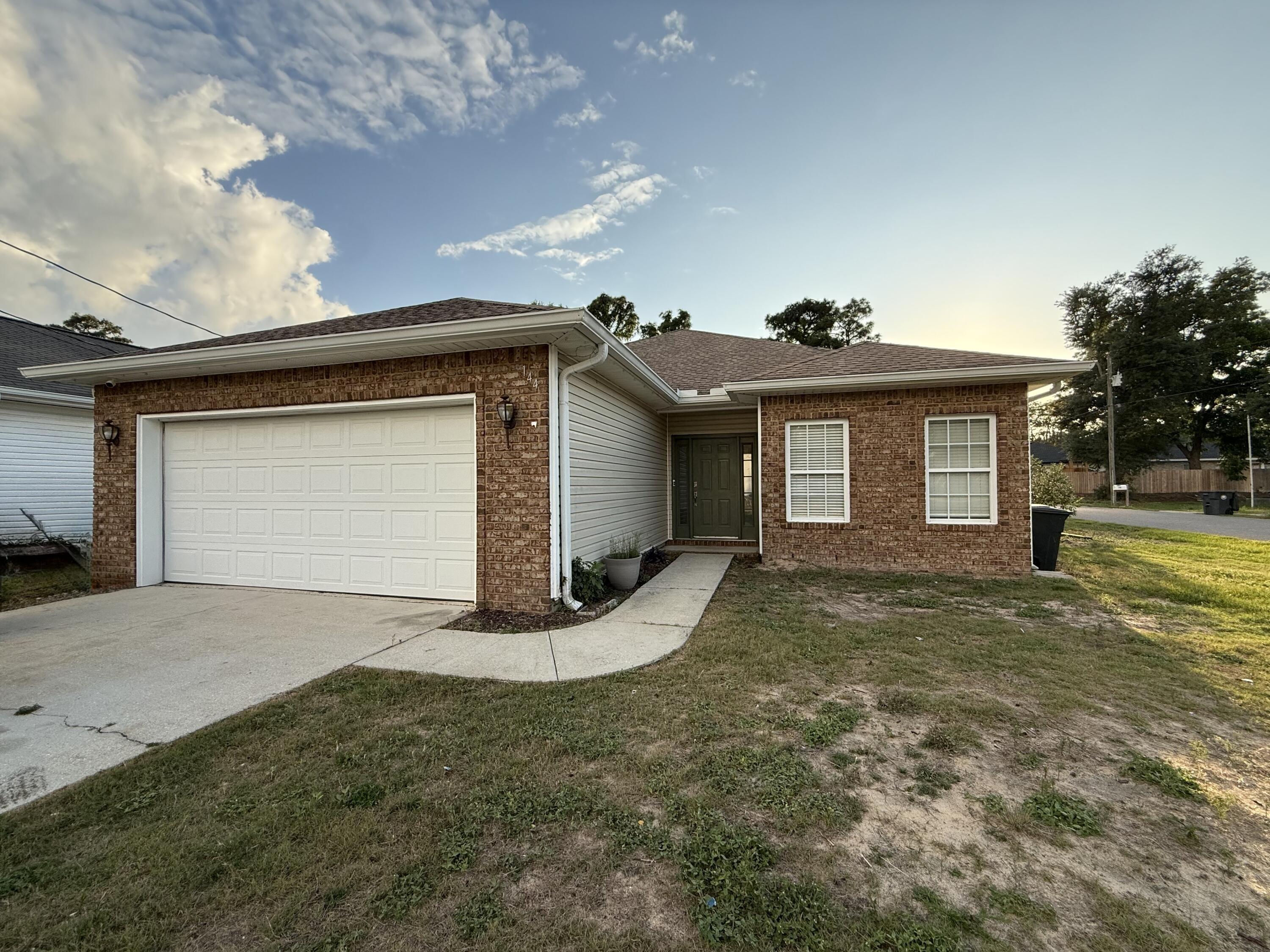 Howard St, Niceville, FL 32578