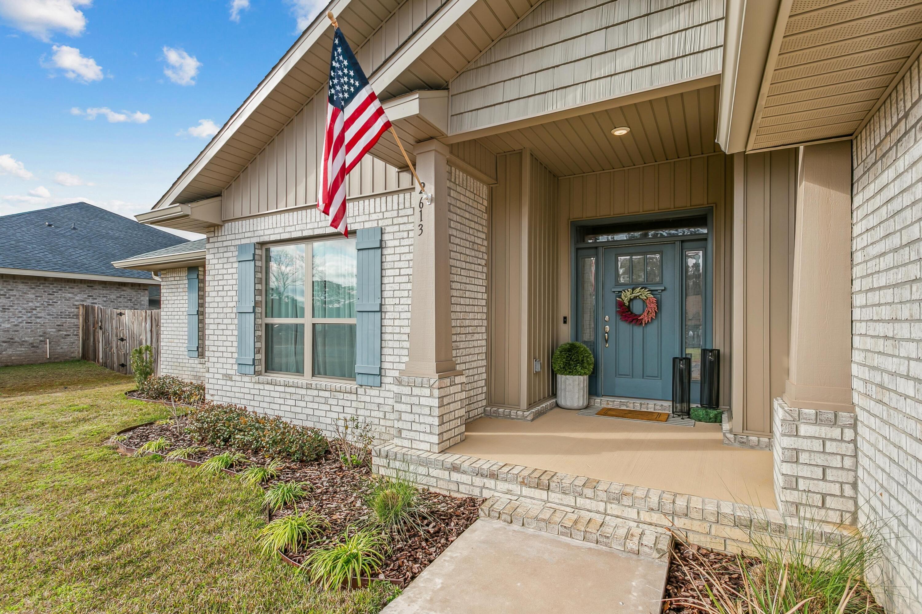 Prominence Ln, Crestview, FL 32536