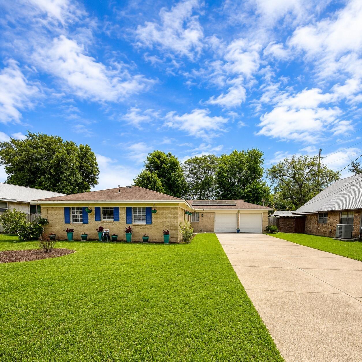 Spencer Dr, Fort Walton Beach, FL 32547