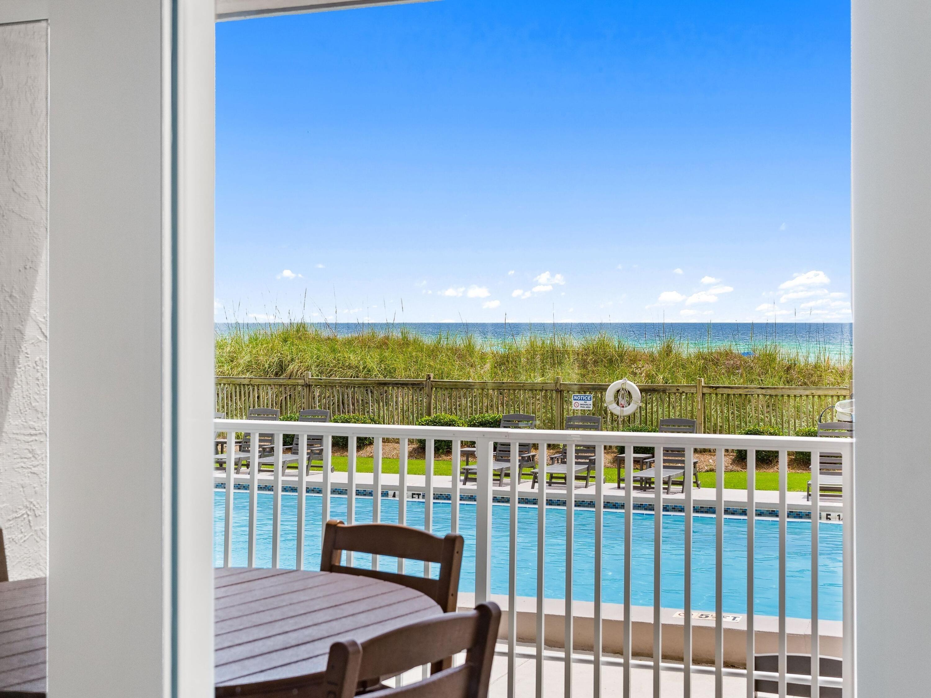 Thomas Dr, Panama City, FL 32408