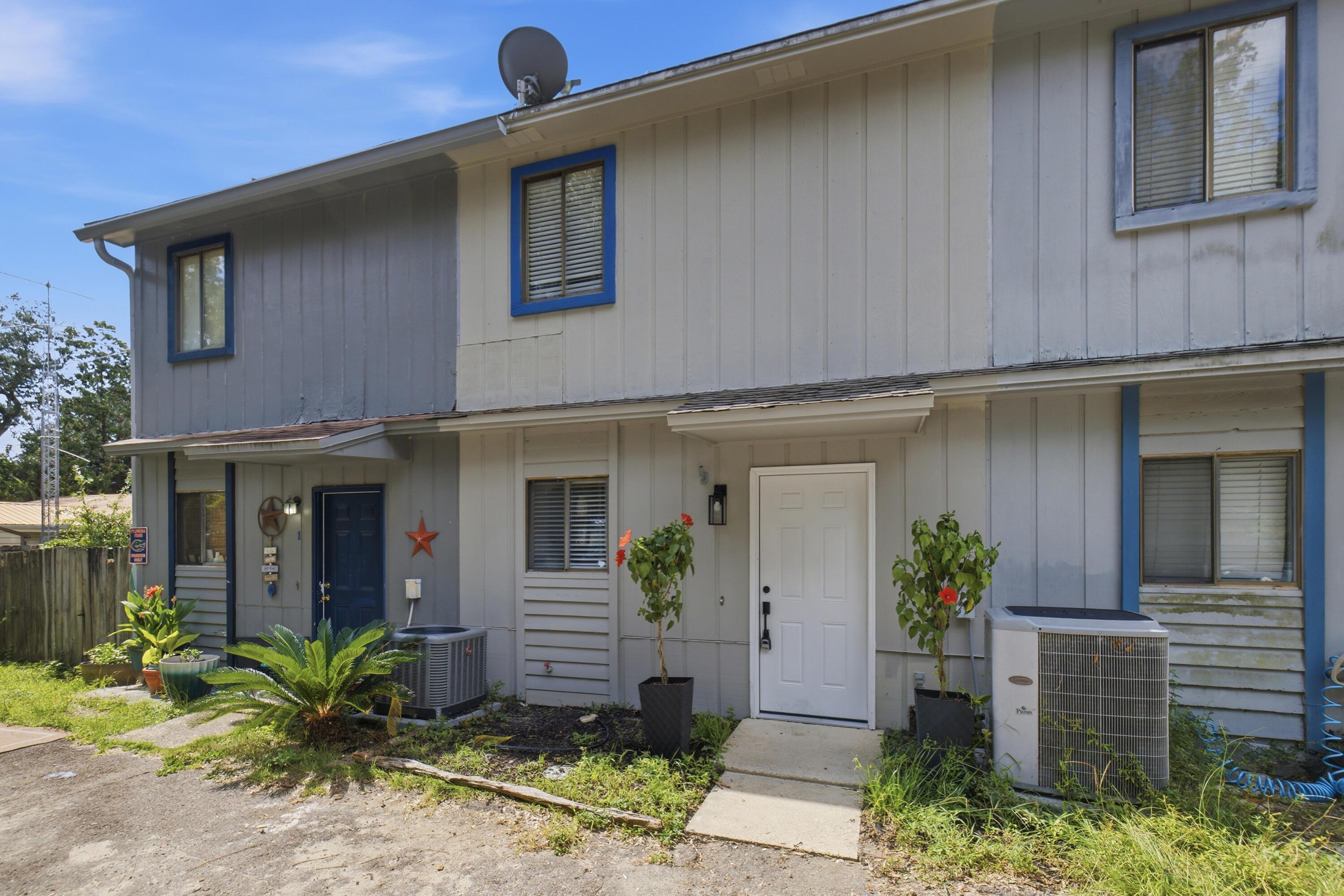 Berwick Cir, Shalimar, FL 32579