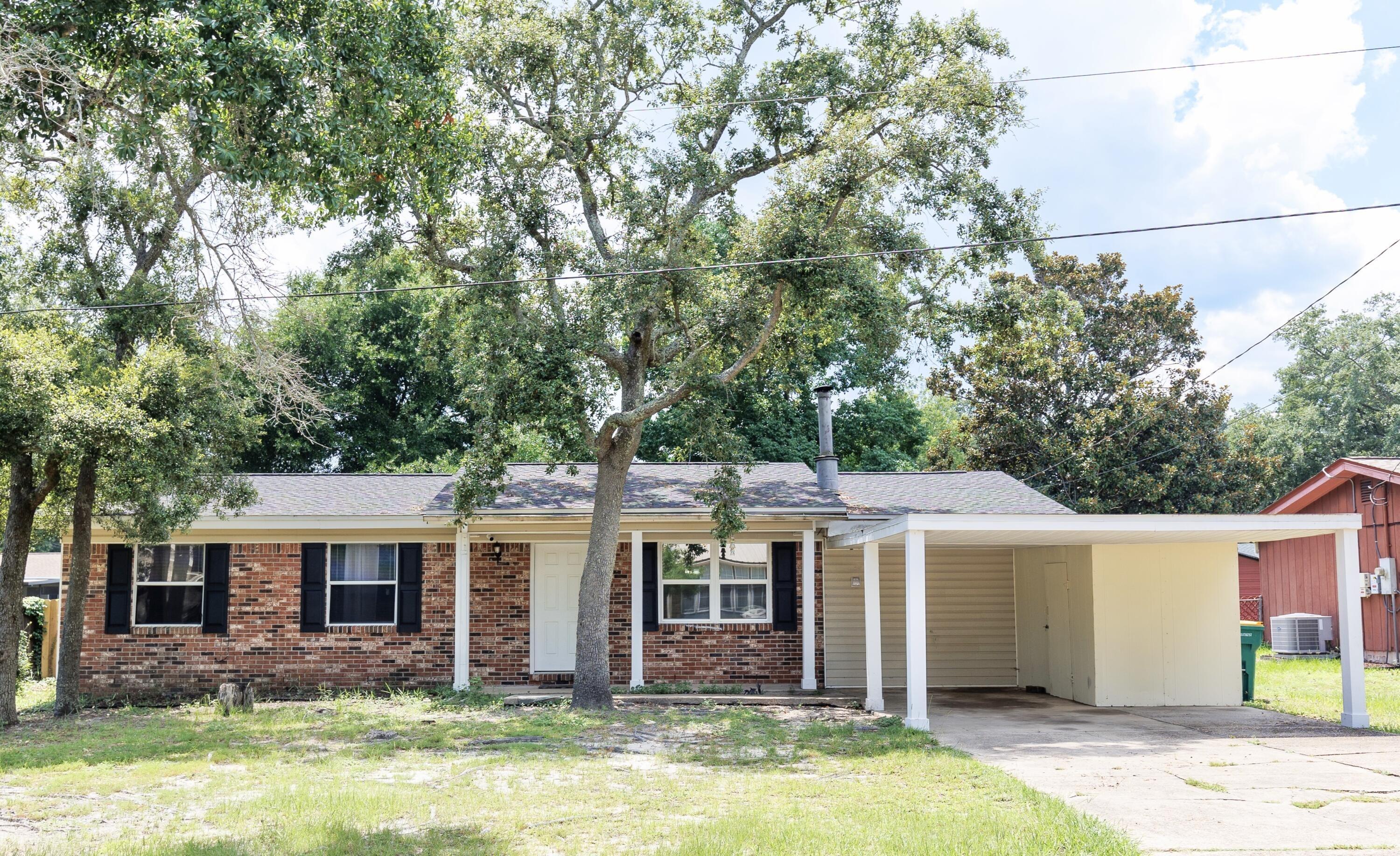 Port Dixie Blvd, Shalimar, FL 32579