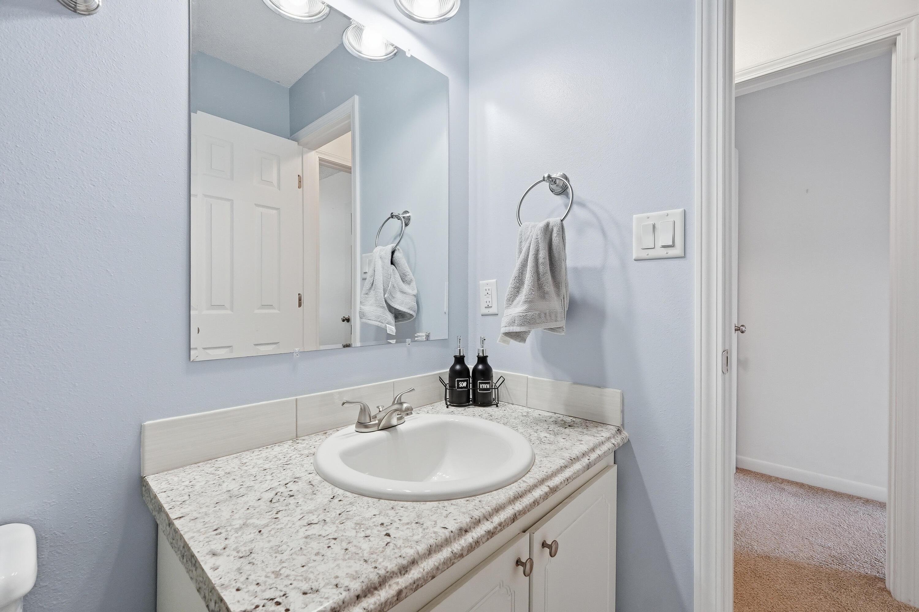 7th Ave, Shalimar, FL 32579