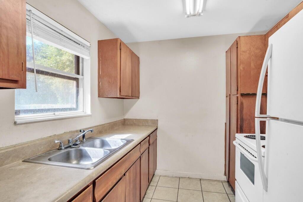 Julia Dr, Milton, FL 32570