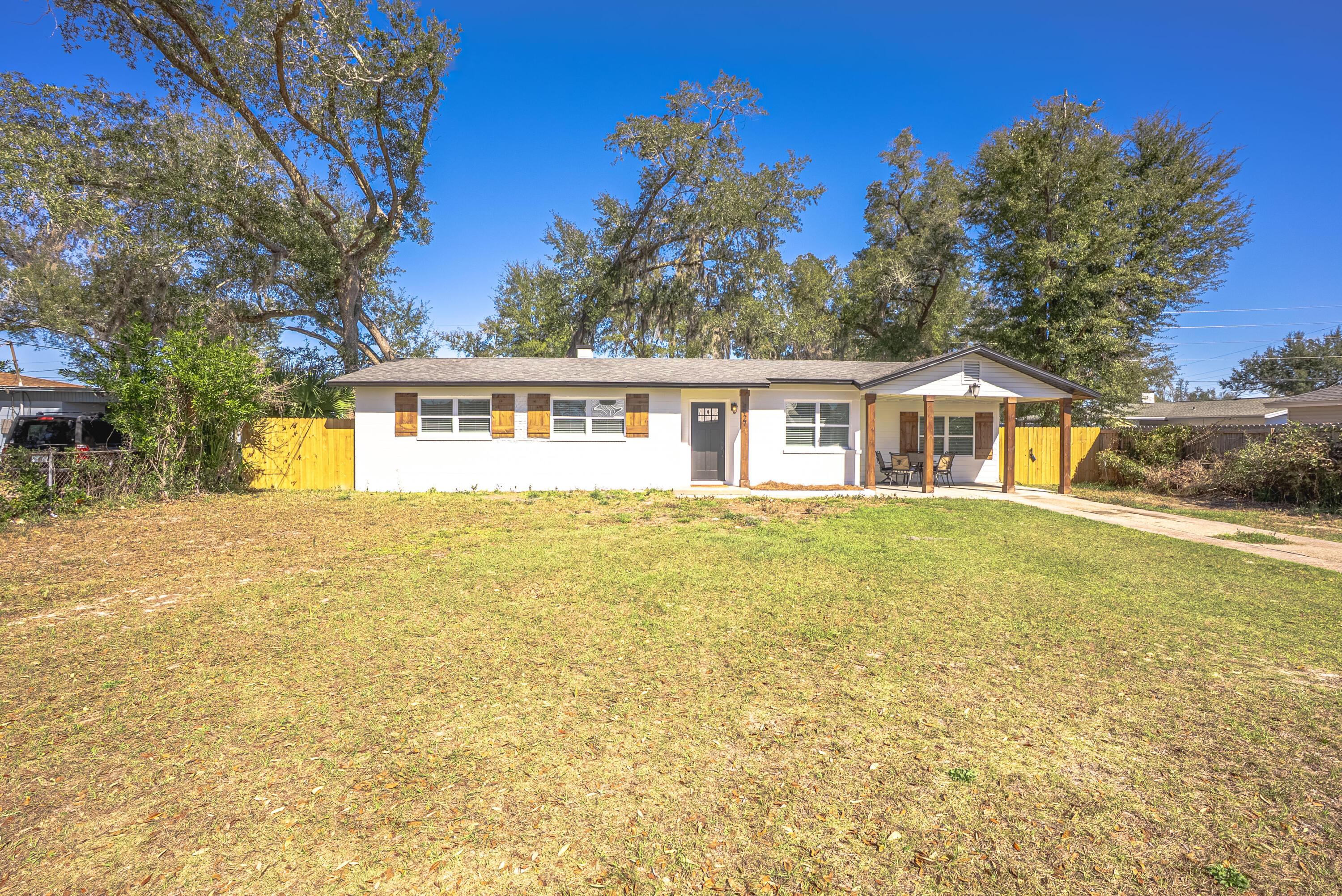 Hensey Ave, Panama City, FL 32404