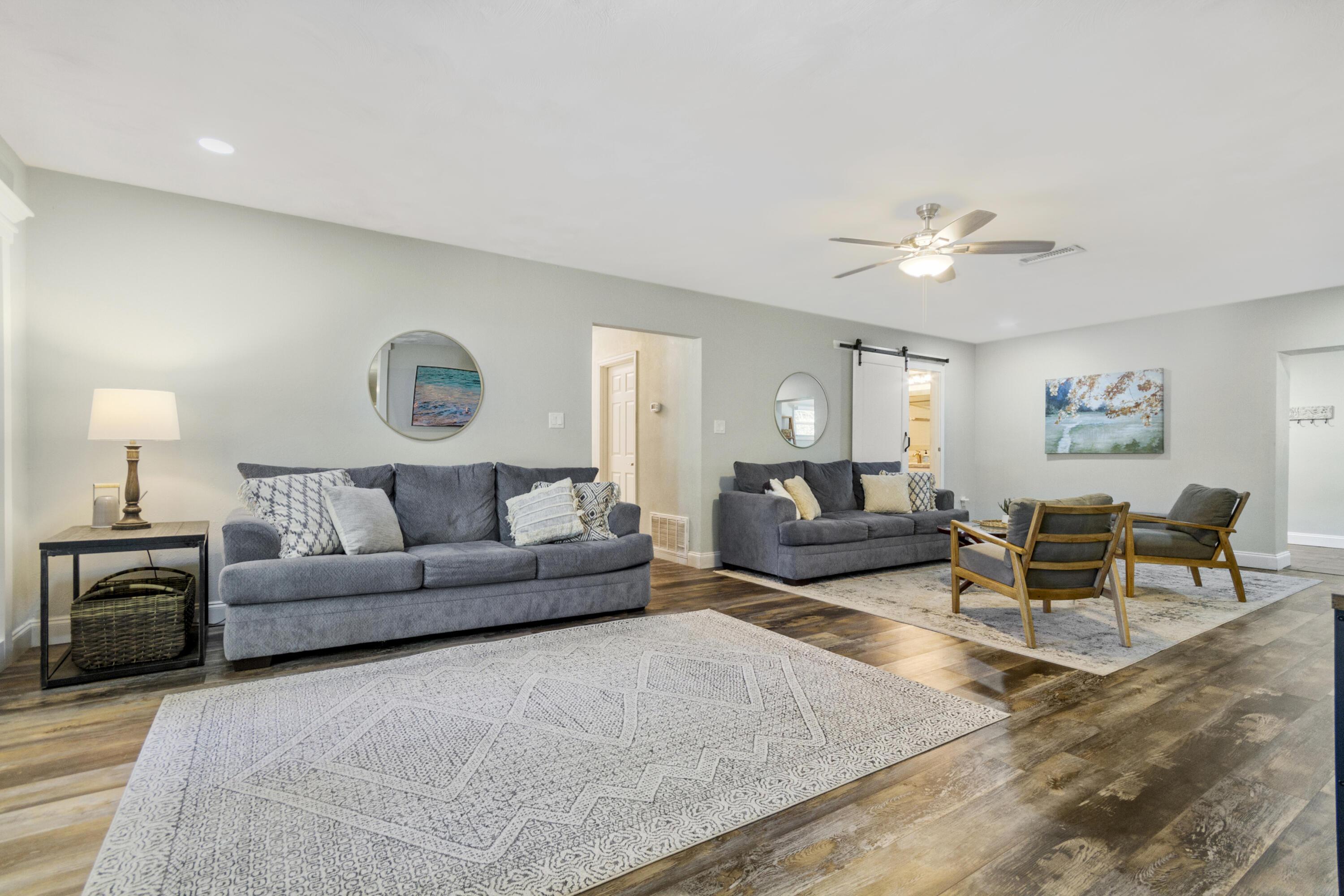 Beal Pkwy Nw, Fort Walton Beach, FL 32548