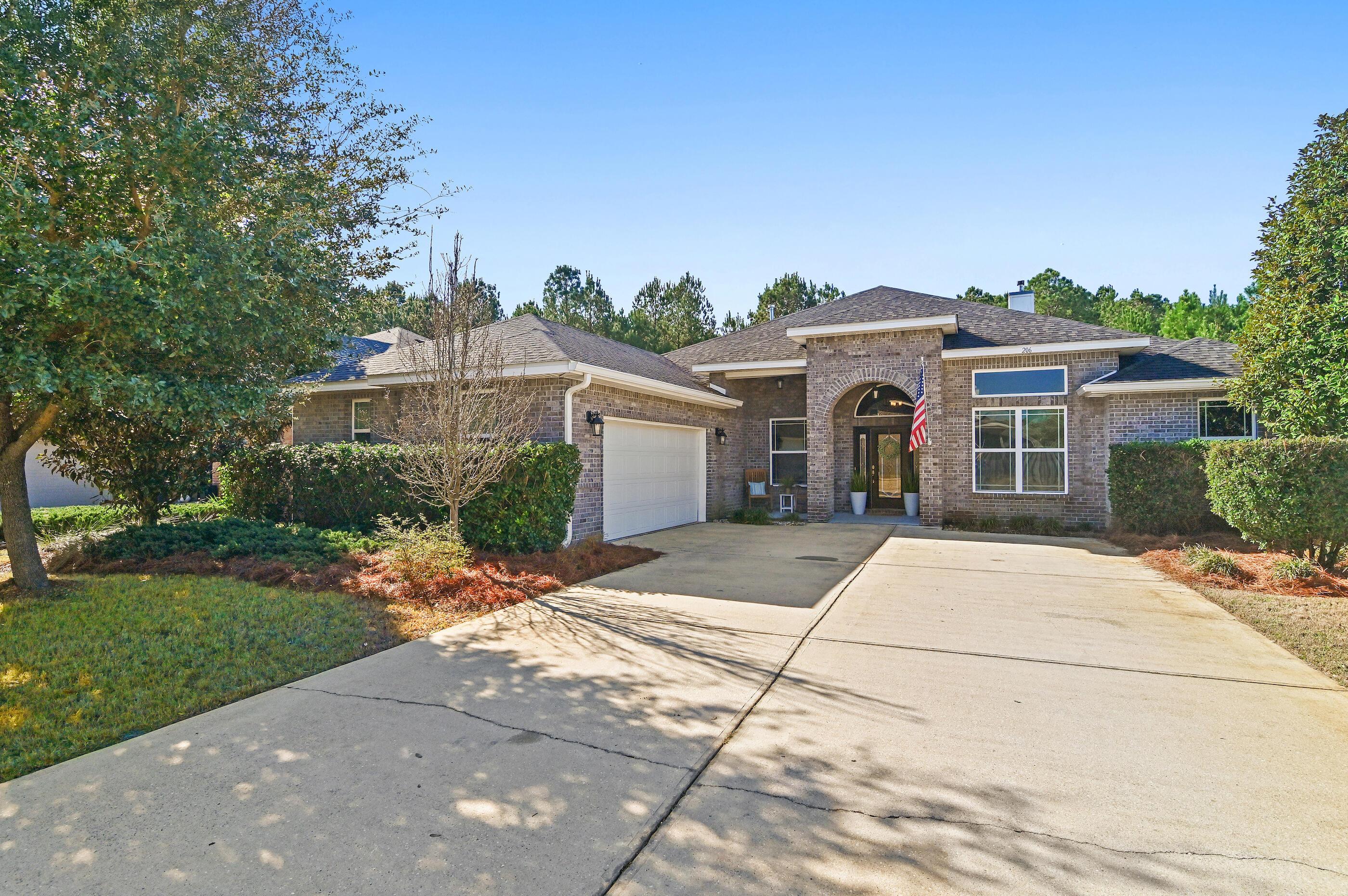 Brighton Cv, Freeport, FL 32439