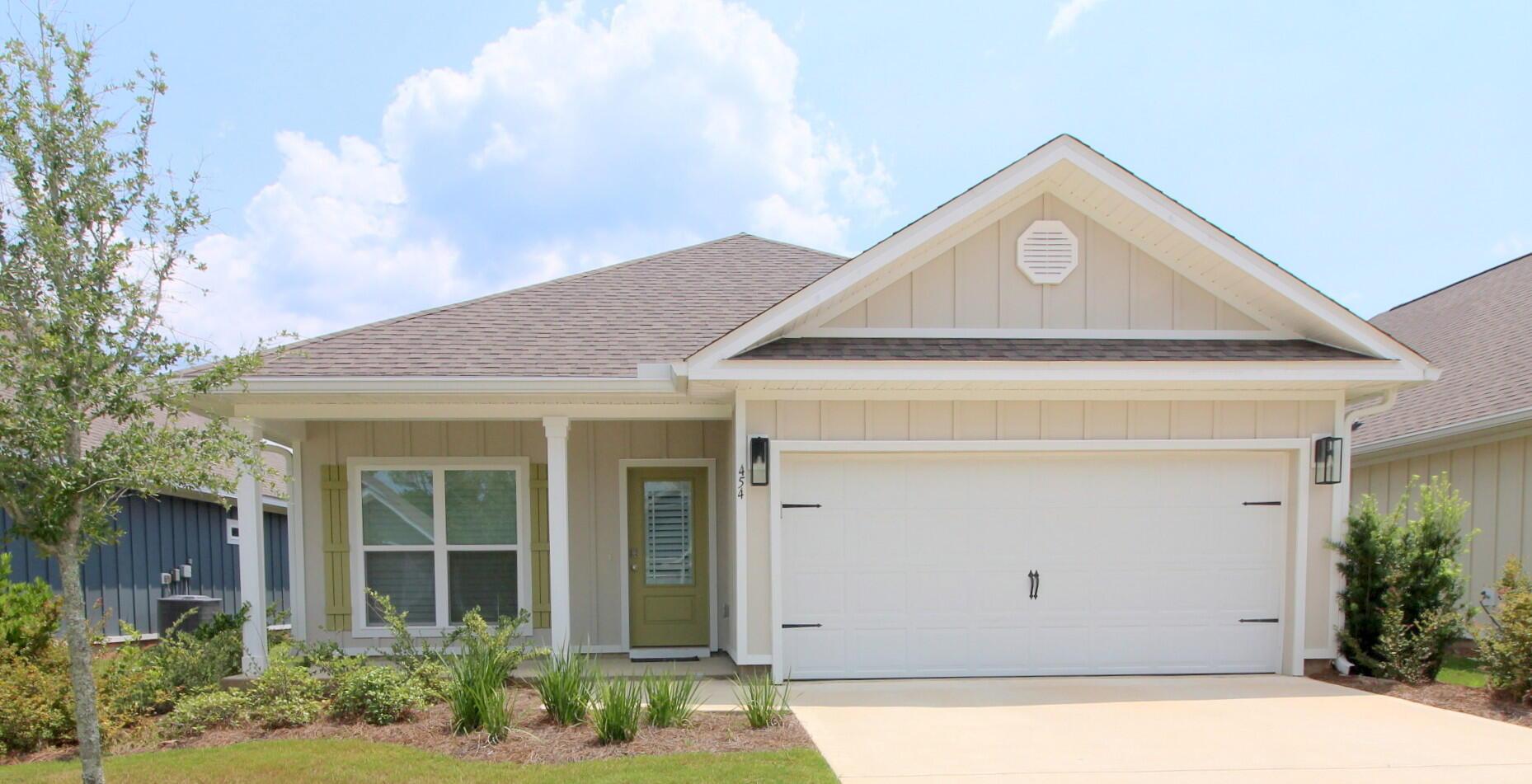 Lightning Bug Ln, Freeport, FL 32439