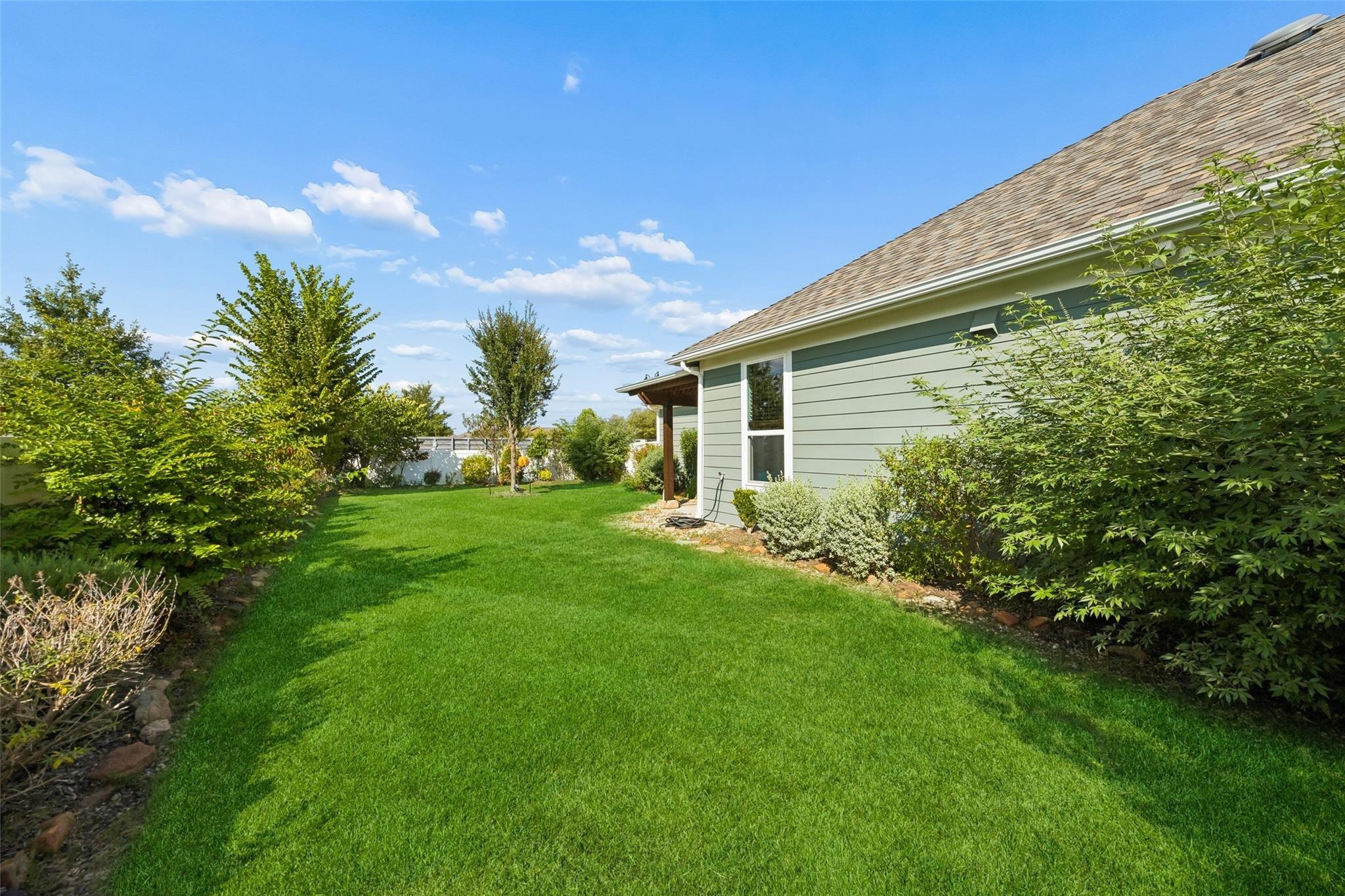 Ellis Ln, Aubrey, TX 76227