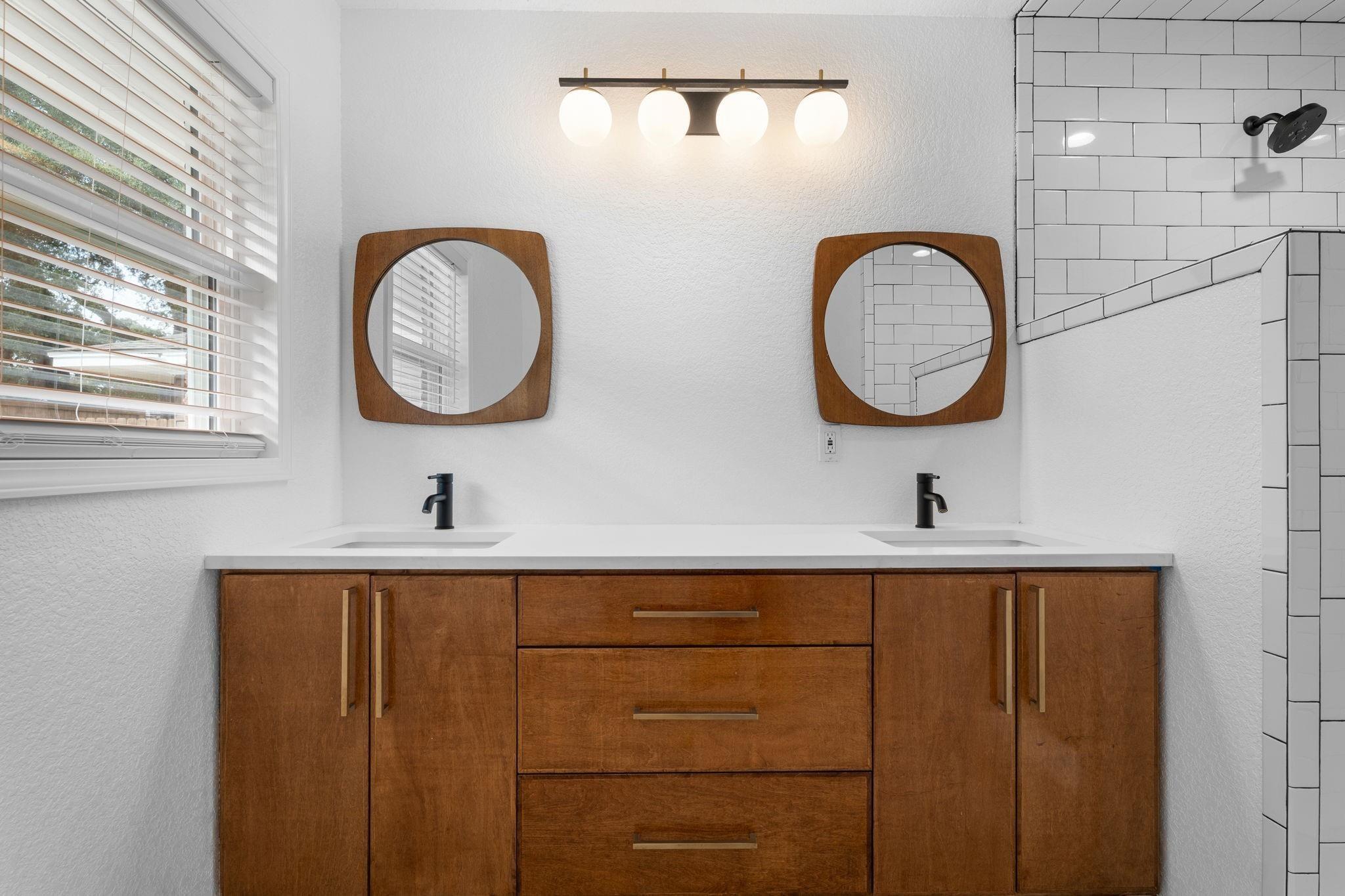 Old Oaks Dr, Waco, TX 76710