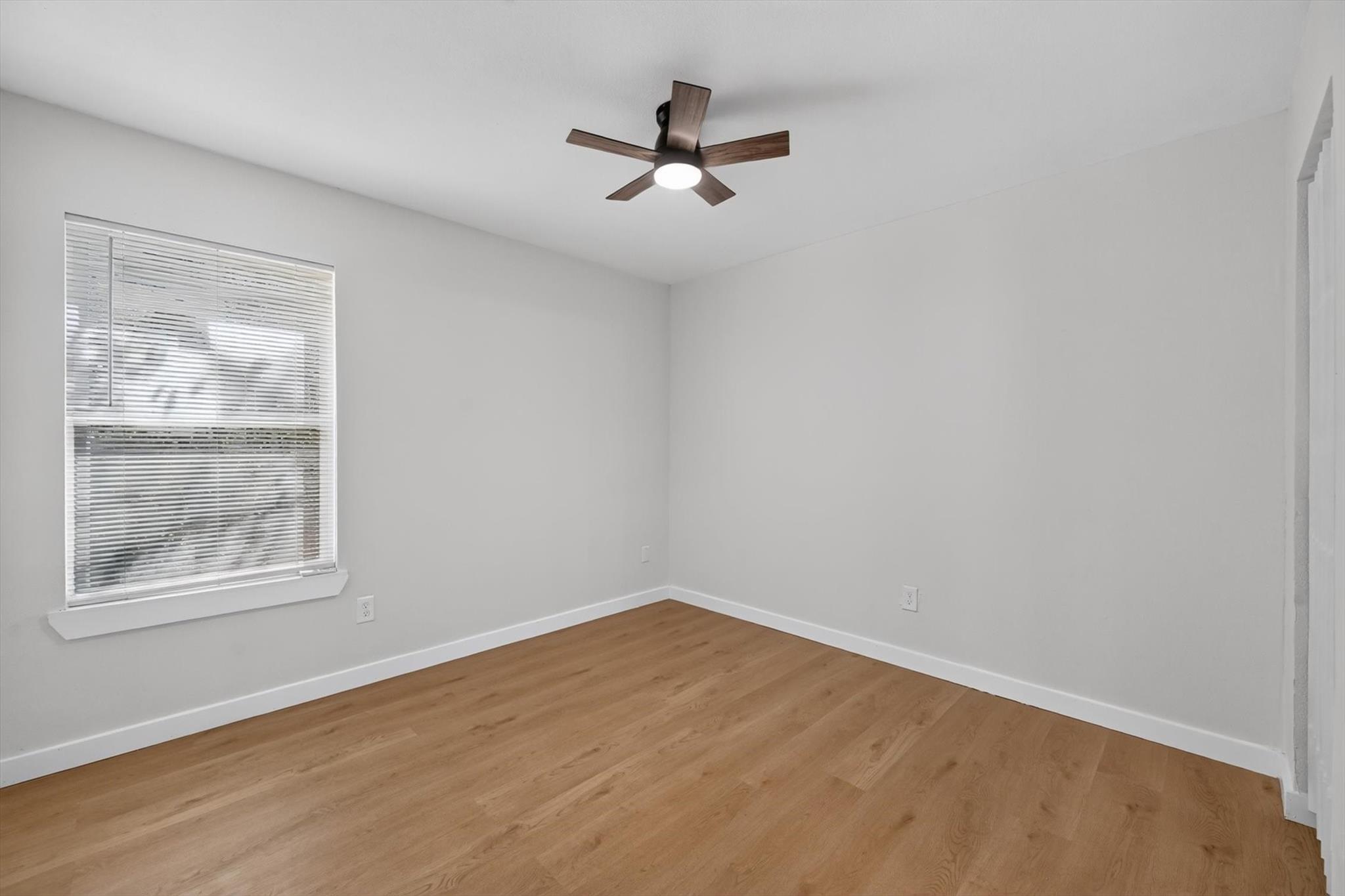 Strong Ave, Fort Worth, TX 76105