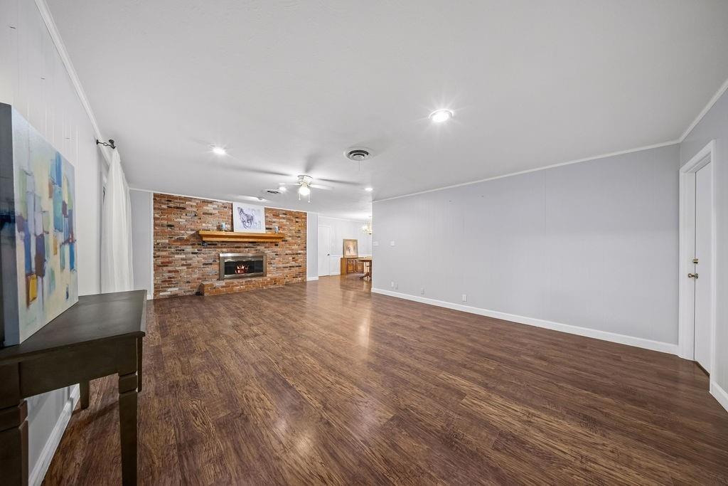 Glenbrook Dr, Irving, TX 75061