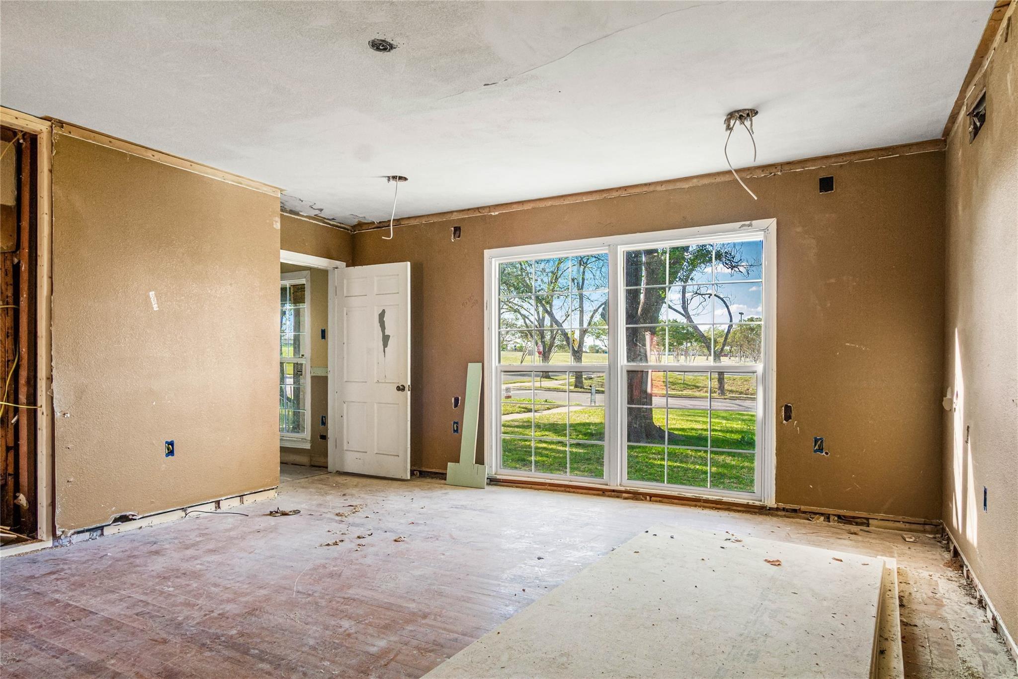Pine Ave, Waco, TX 76708