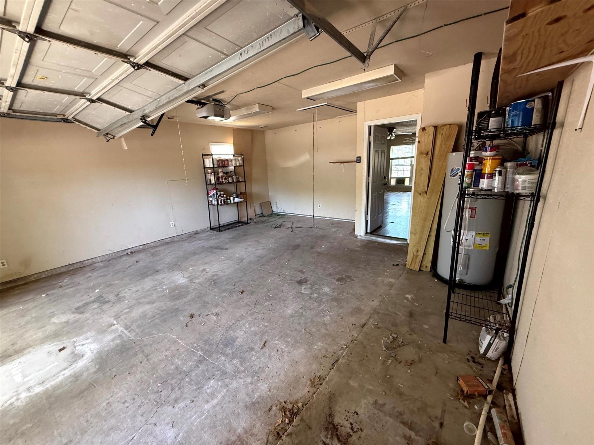 S Willow St, Mansfield, TX 76063