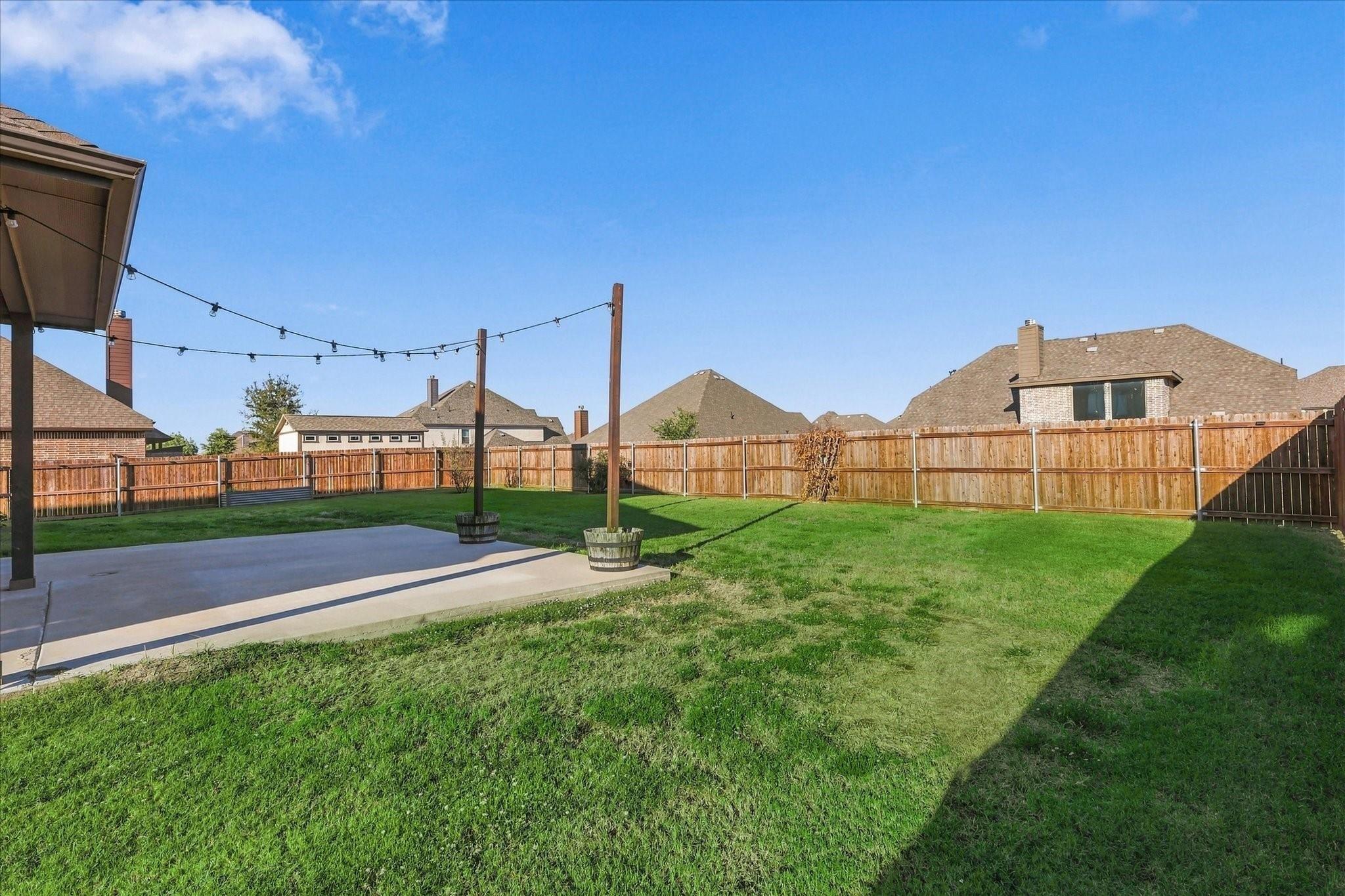 Dean Box Dr, Waxahachie, TX 75165