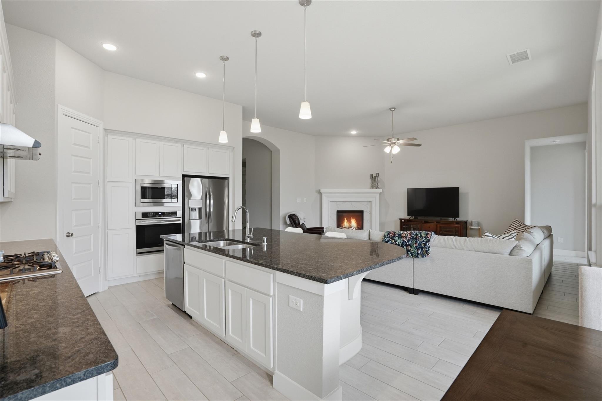 Eclipse Rd, Aubrey, TX 76227