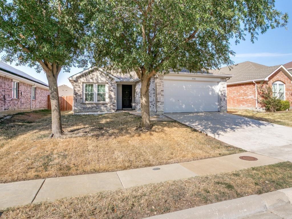 Firethorn Dr, Dallas, TX 75249