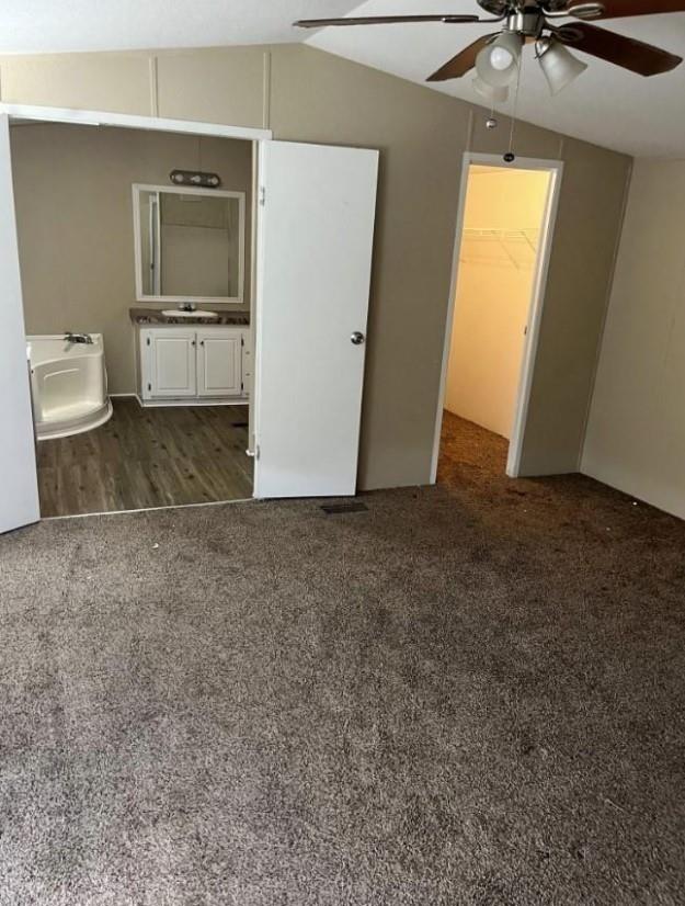 Evergreen Dr, Granbury, TX 76048