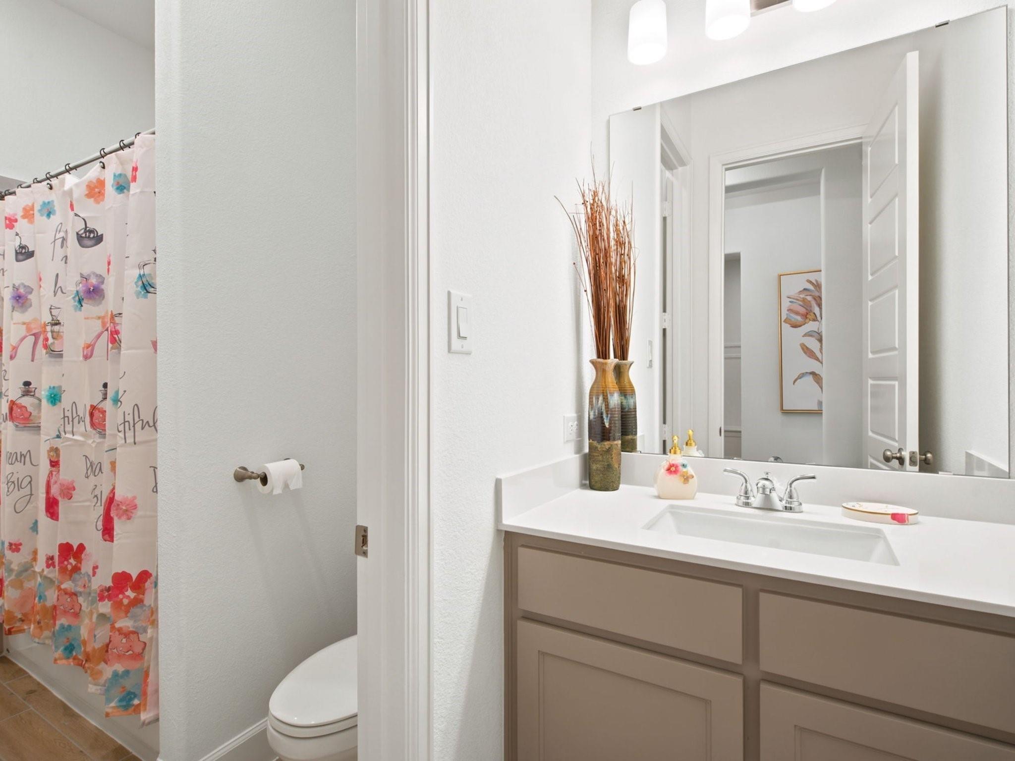 Valerian Ave, Haslet, TX 76052