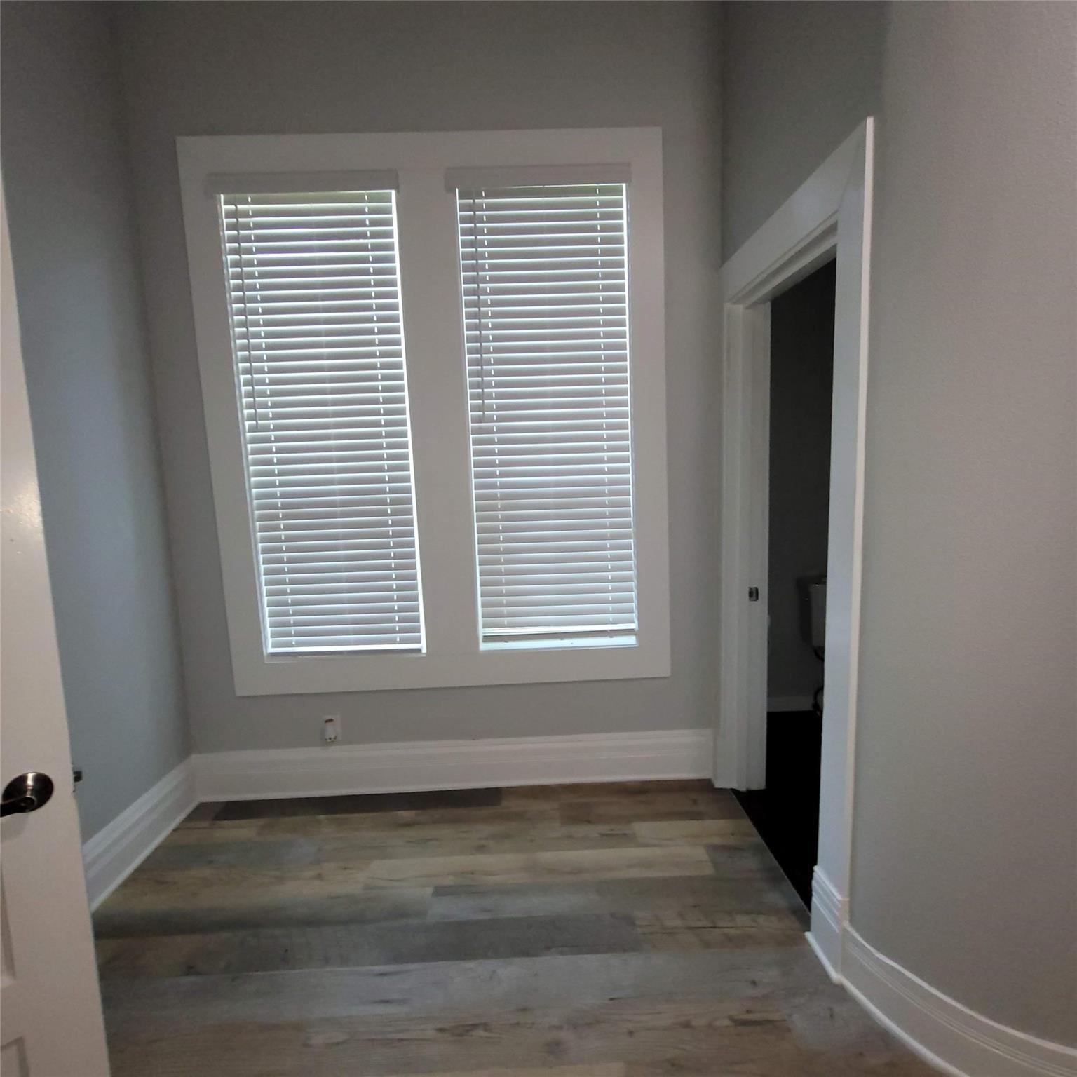 W 13th Ave, Corsicana, TX 75110