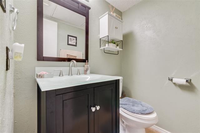 Towne House Ln, Richardson, TX 75081