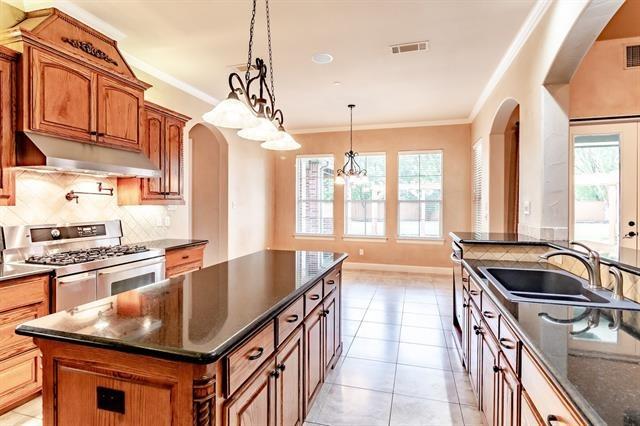 Meadow Dr, Sunnyvale, TX 75182