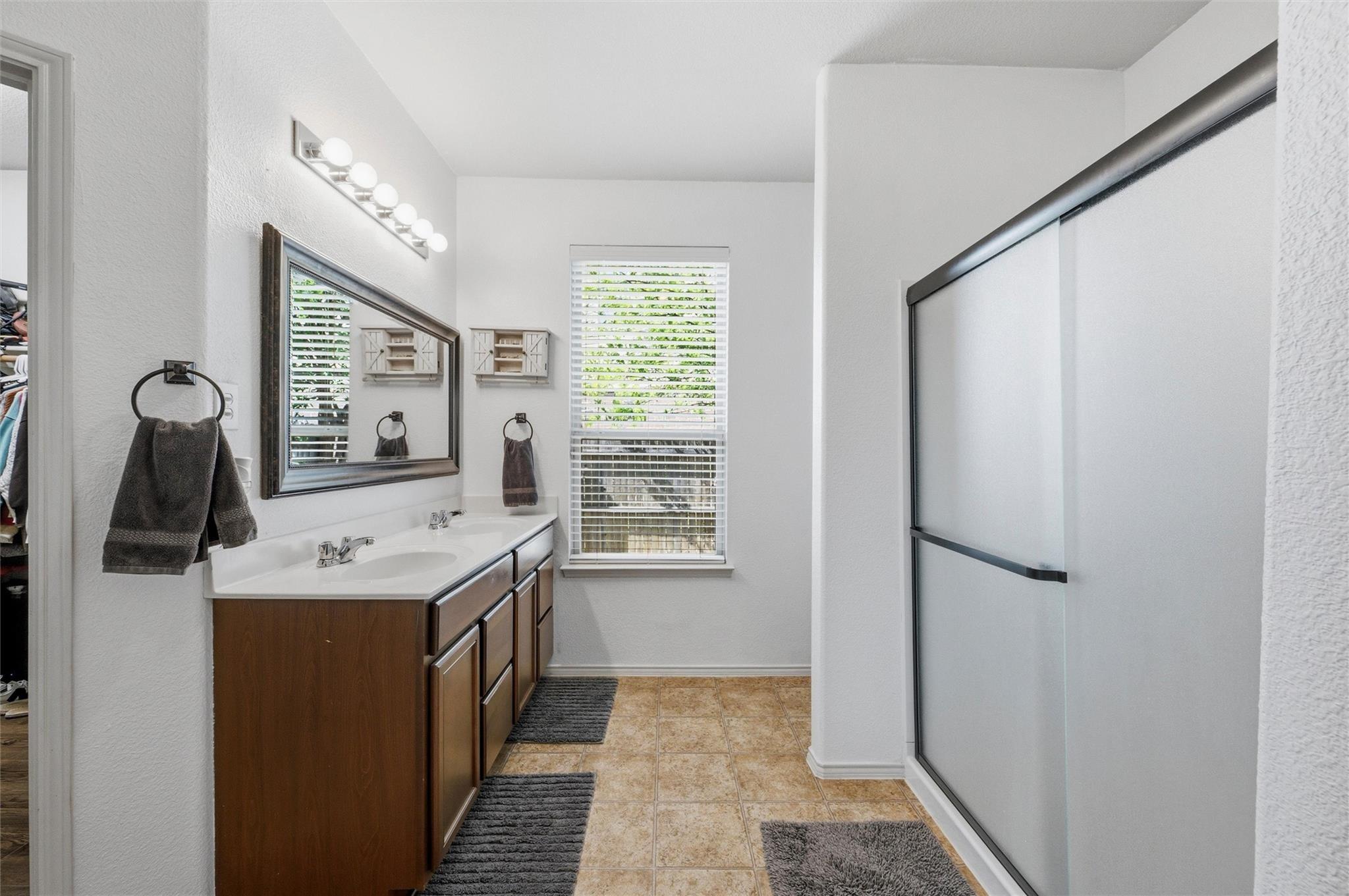 Big Horn Bluff Ct, Fort Worth, TX 76108
