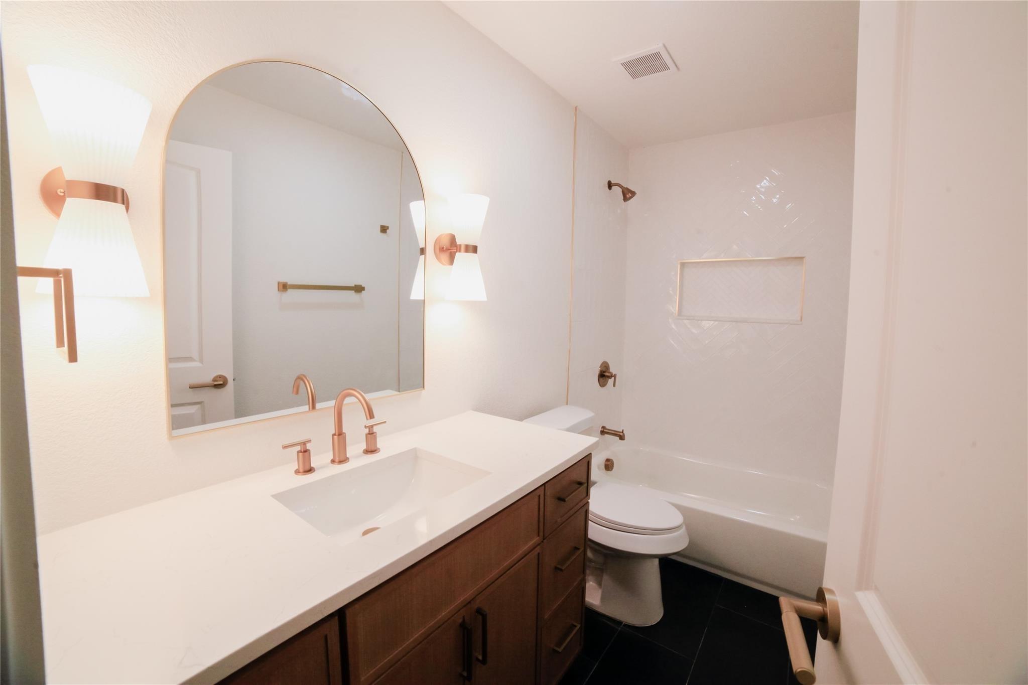 Kirkwood Dr, Dallas, TX 75218