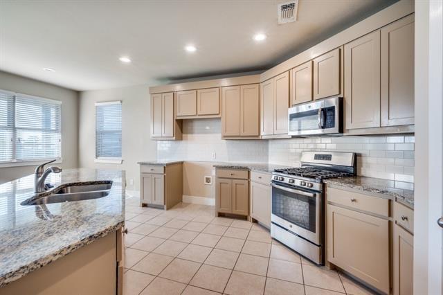 Kramer Ln, Sanger, TX 76266