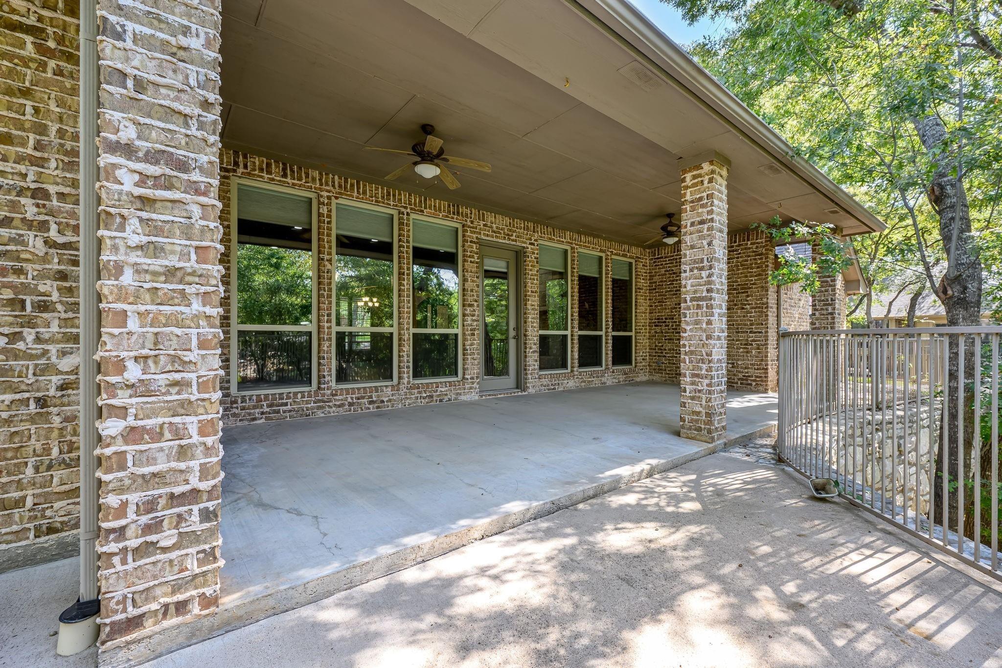 Sonora Dr, Granbury, TX 76049