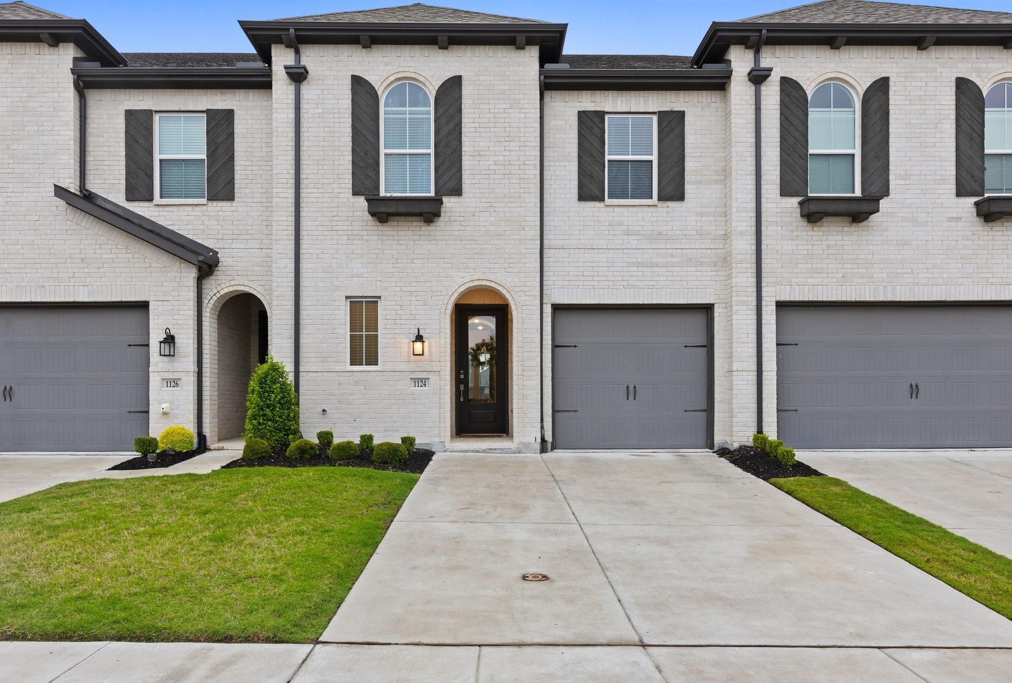 Queensdown Way, Forney, TX 75126
