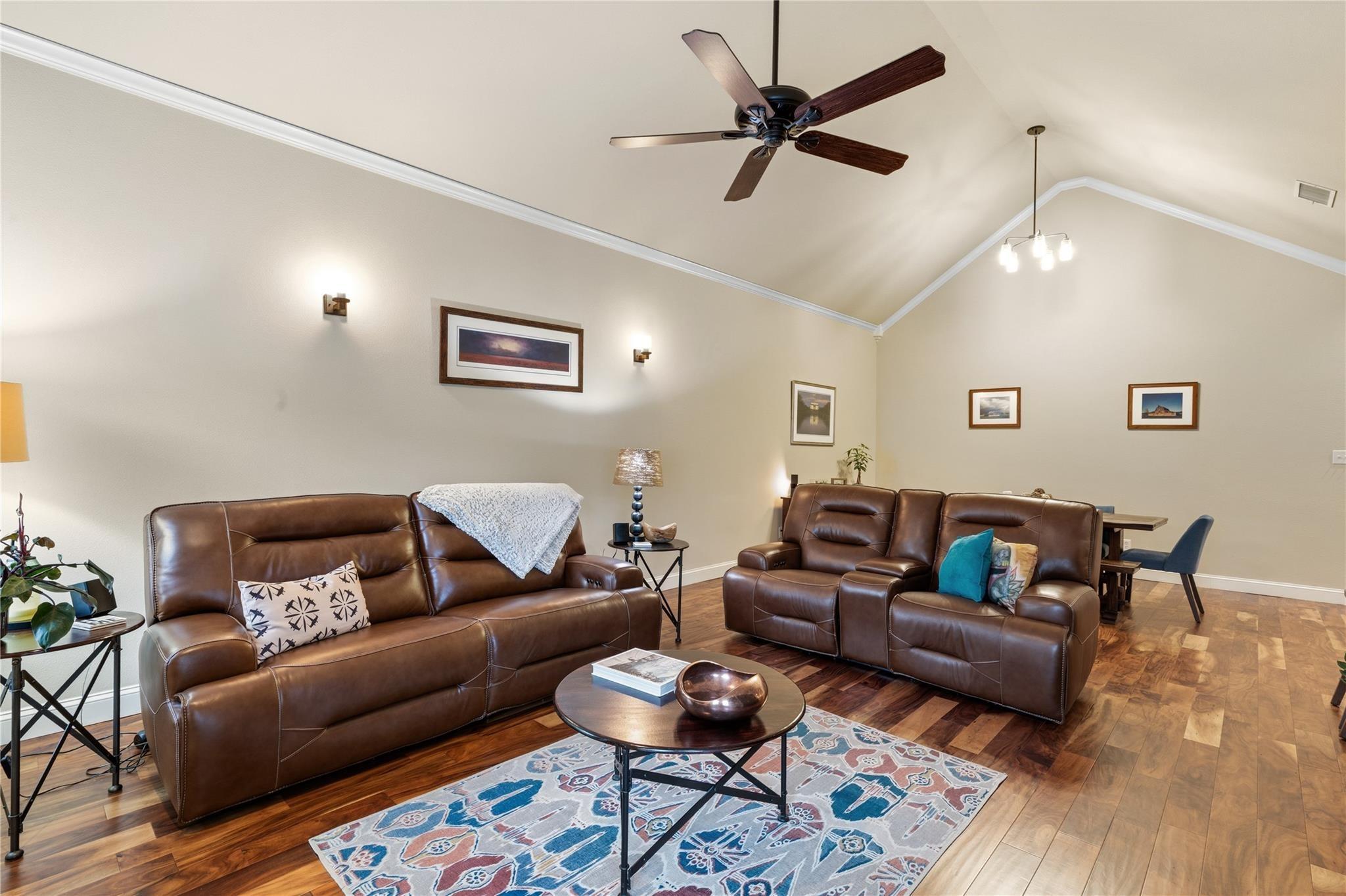 Tudor Pl, Dallas, TX 75228