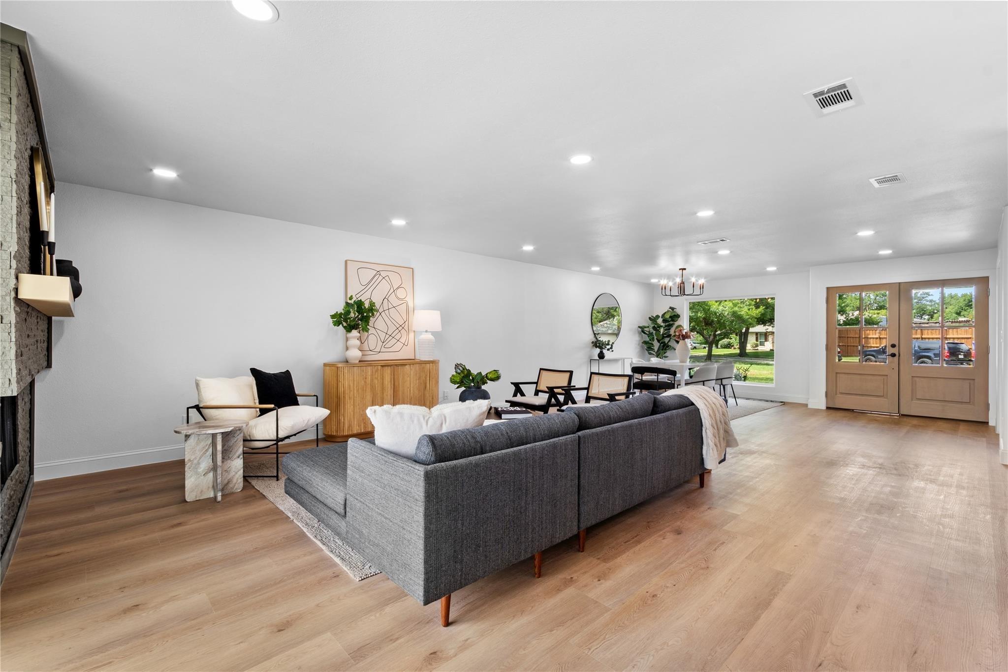 La Cabeza Dr, Dallas, TX 75248