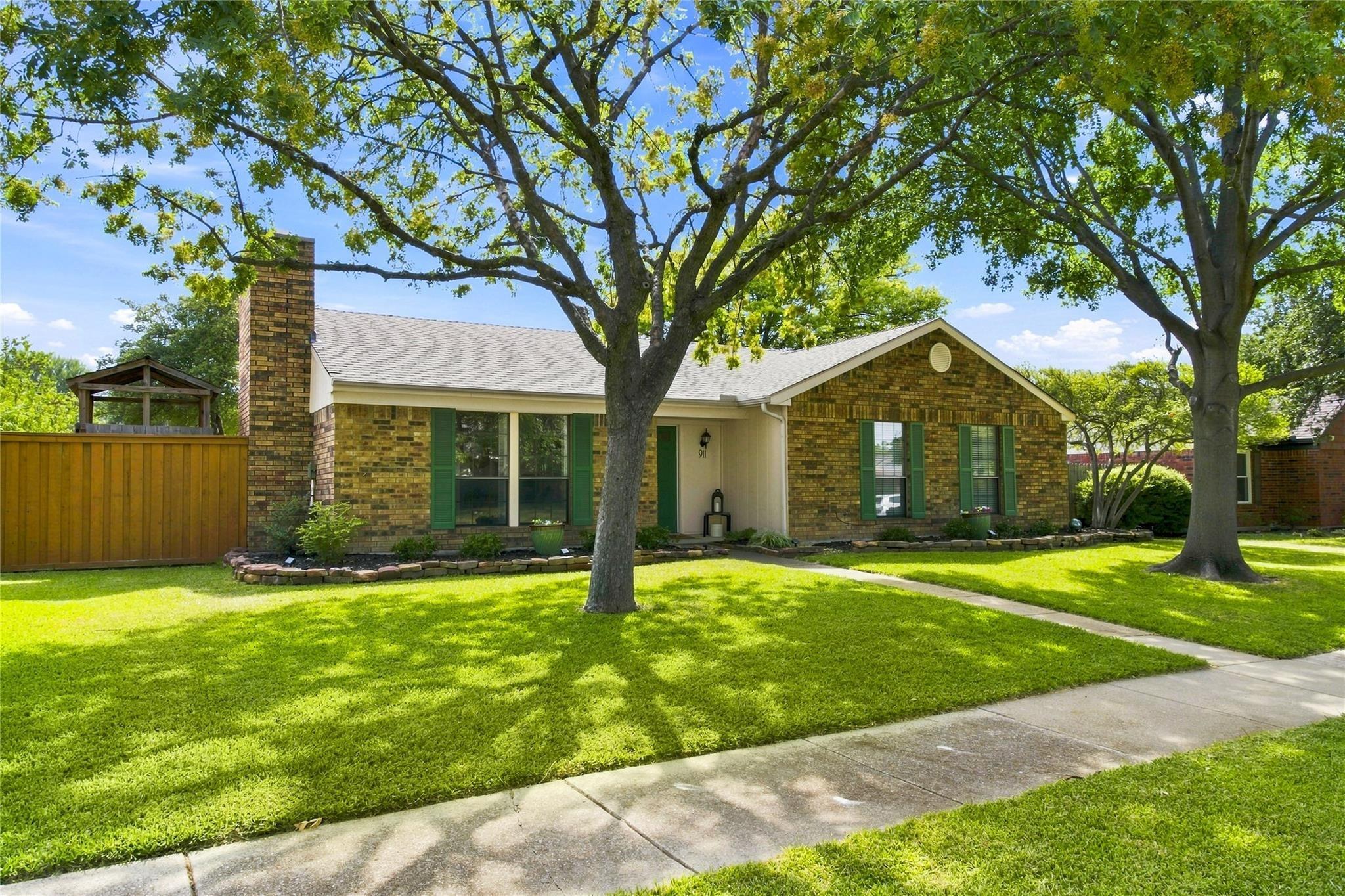 Rolling Brook Ln, Coppell, TX 75019
