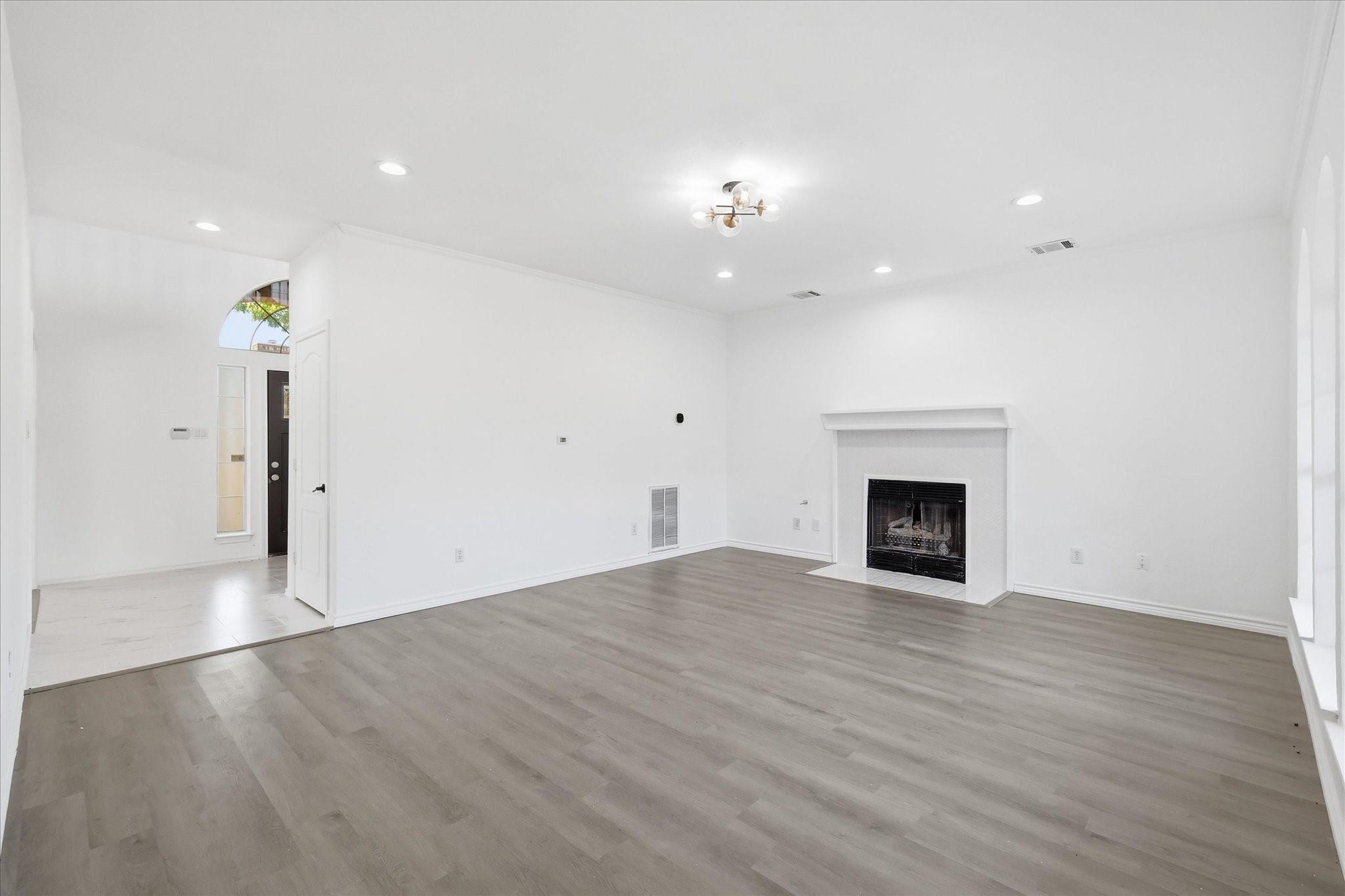 Brabant Dr, Plano, TX 75025