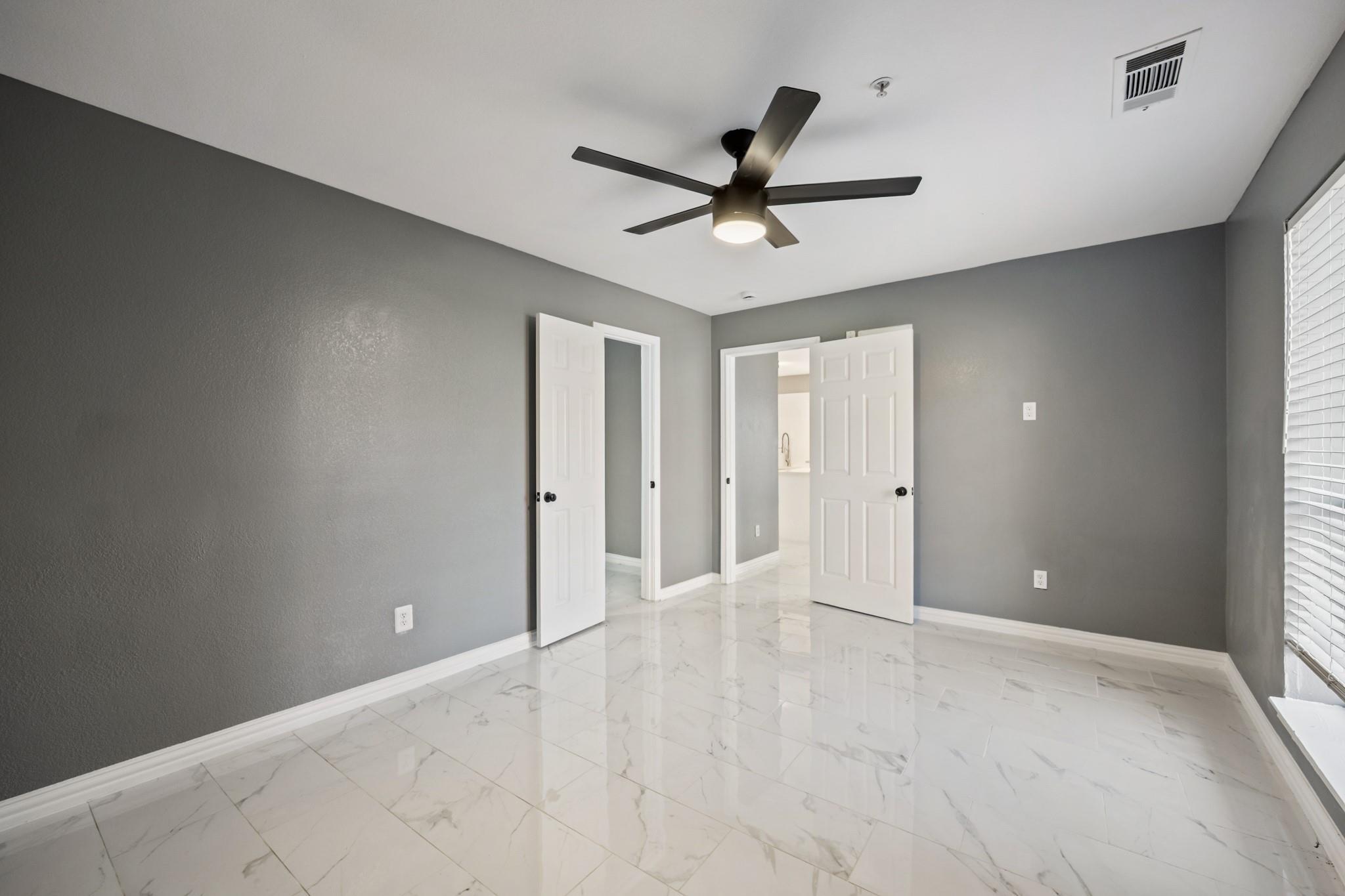 Lake Hubbard Pkwy, Garland, TX 75043