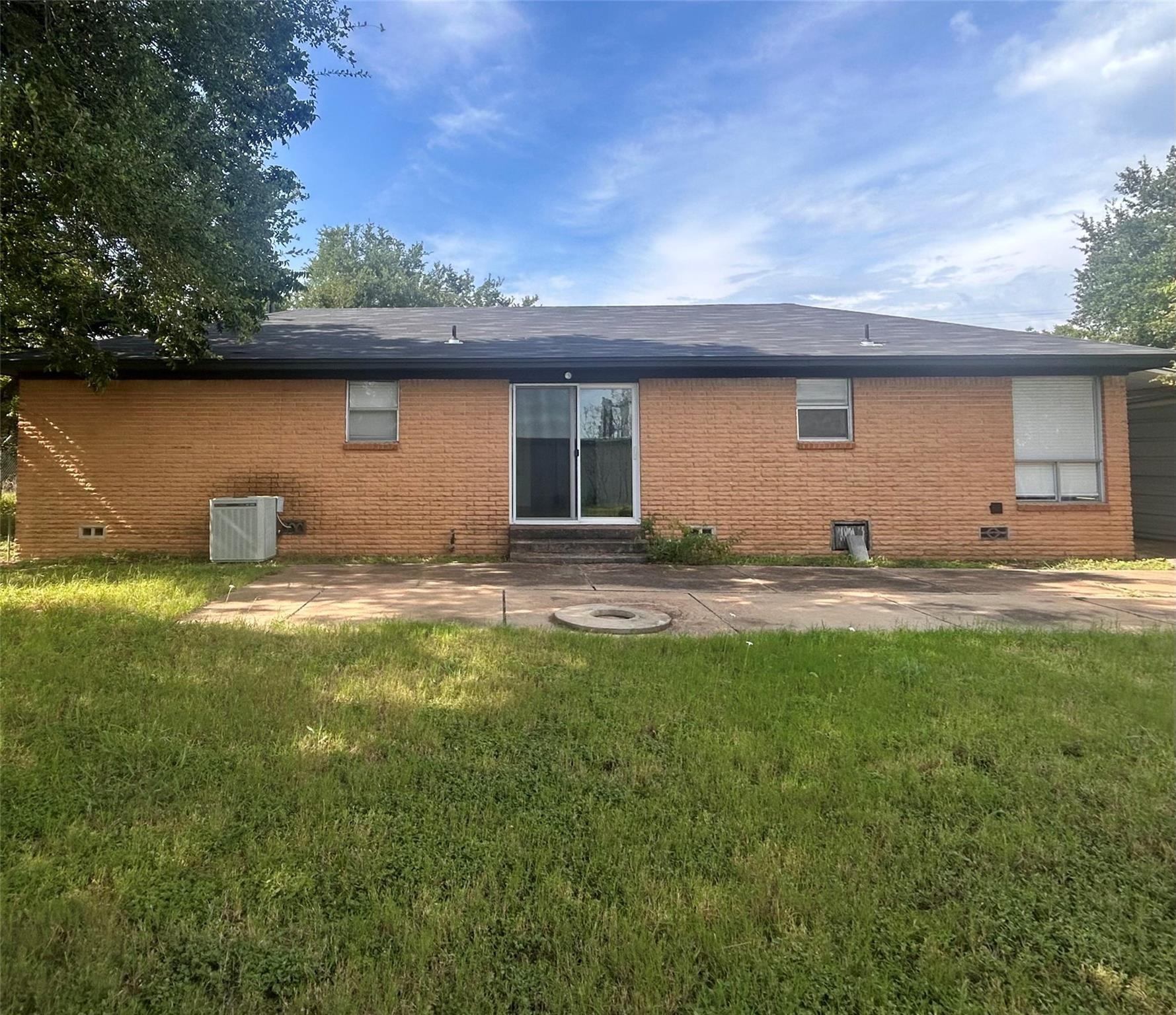 E Coke St, Hamilton, TX 76531