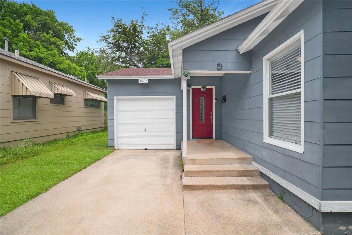 Curzon Ave, Fort Worth, TX 76107