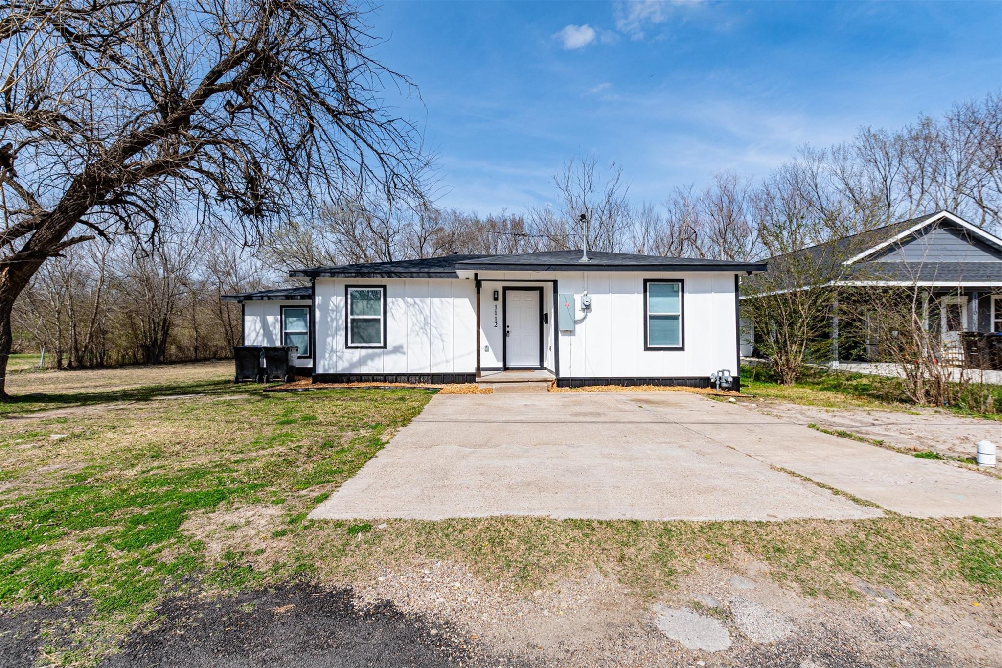 Marshall St, Greenville, TX 75401
