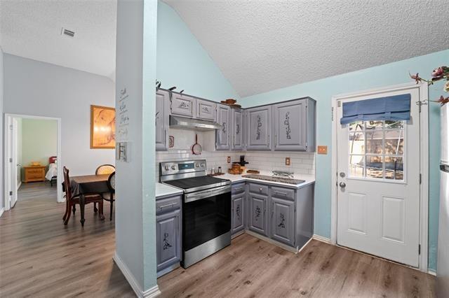 Ford Dr, Cedar Hill, TX 75104