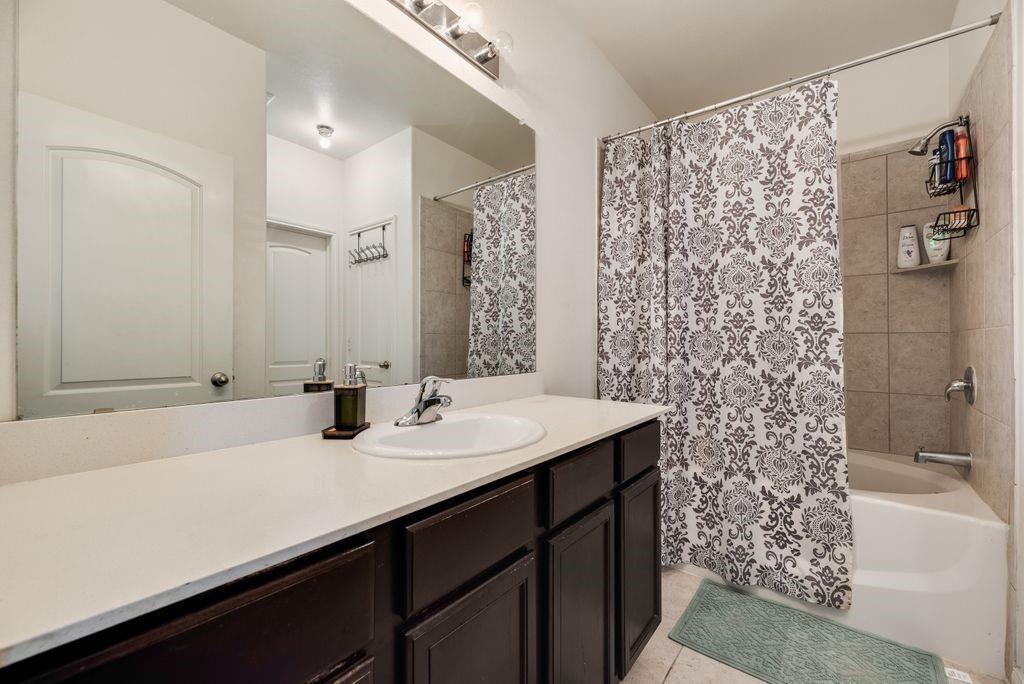 Verdon Gorge Dr, Fort Worth, TX 76179