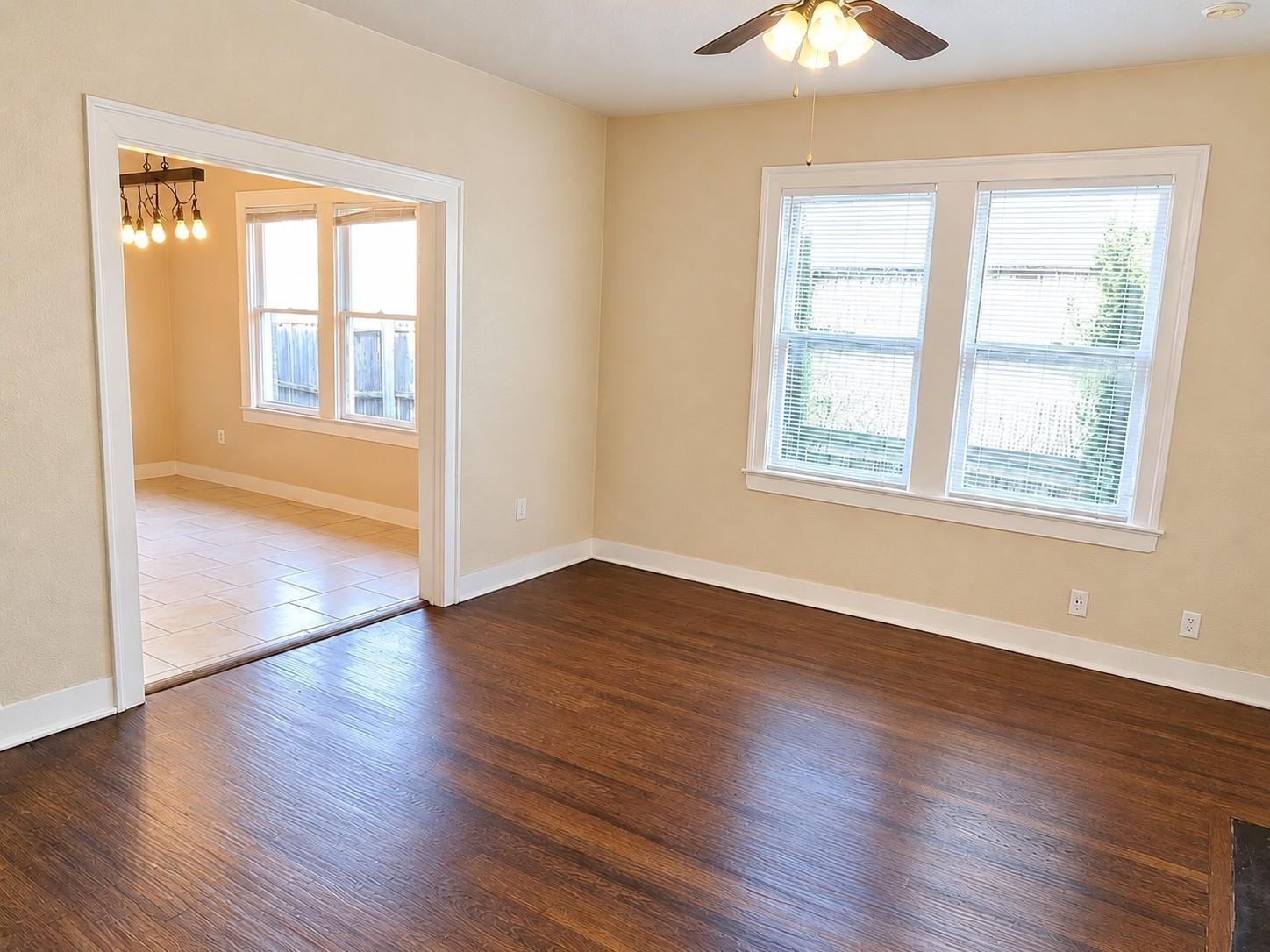 Denton Dr, Dallas, TX 75235