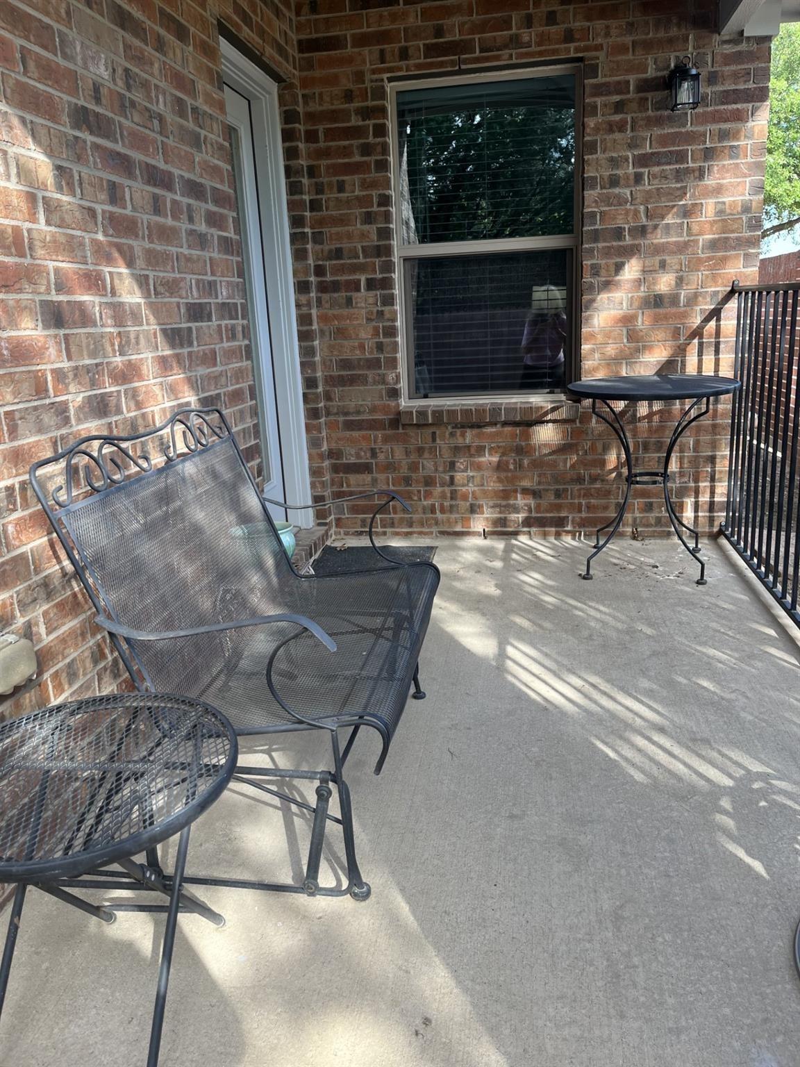 Cedarview Dr, Garland, TX 75040