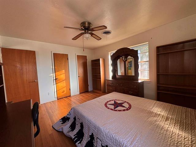 Vaughn St, Burkburnett, TX 76354