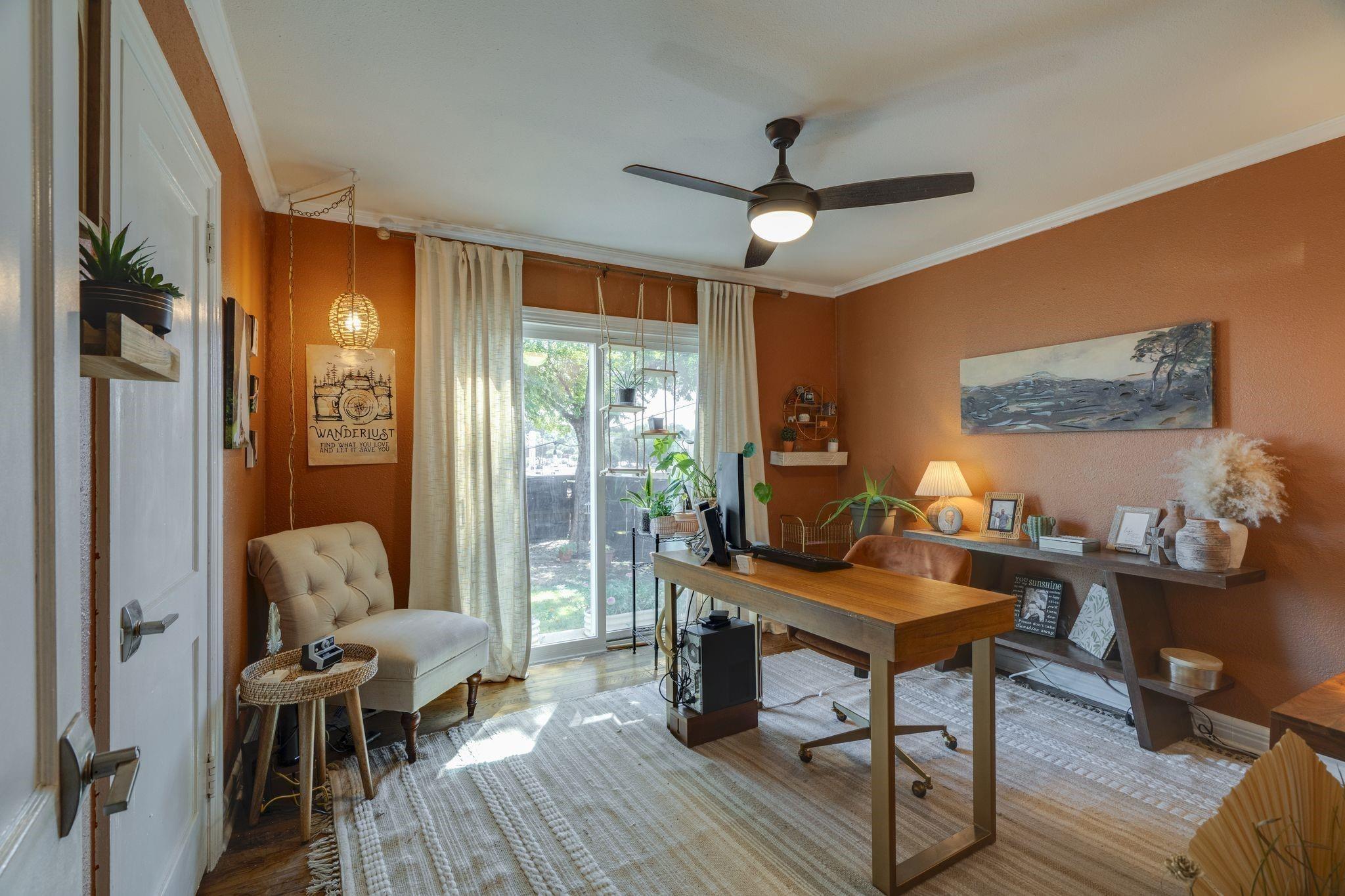 Calmont Ave, Fort Worth, TX 76107