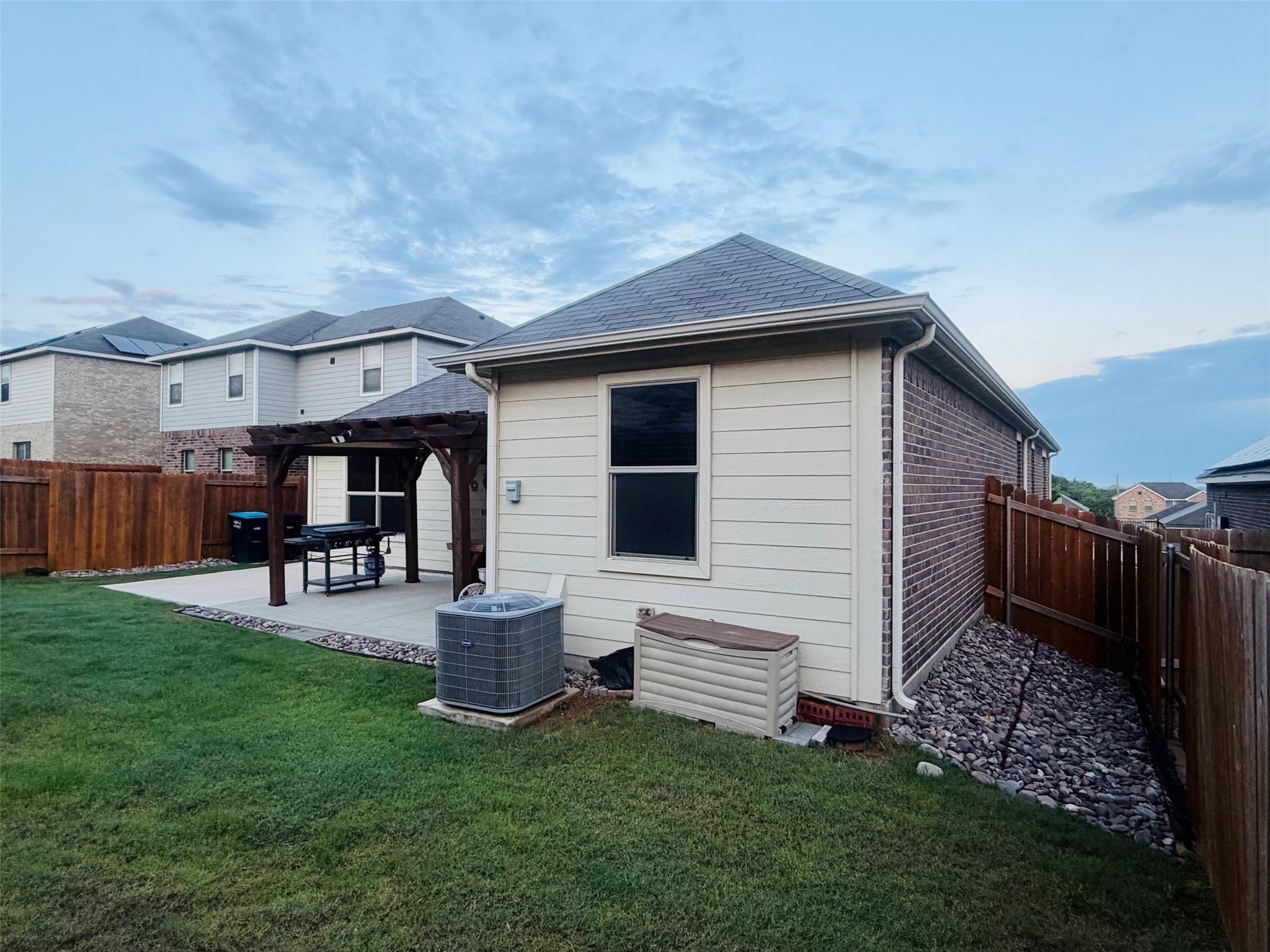 Bearman Dr, Fort Worth, TX 76120