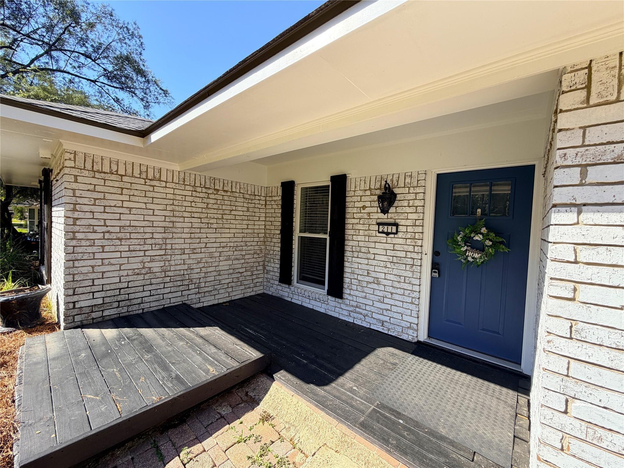 Chimney Ln, Haughton, LA 71037